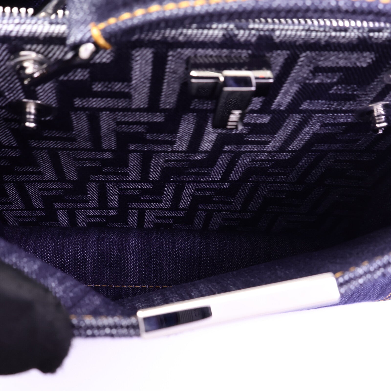 FENDI 【激減優惠】牛仔布Peekaboo ISeeU Small手挽肩背兩用袋