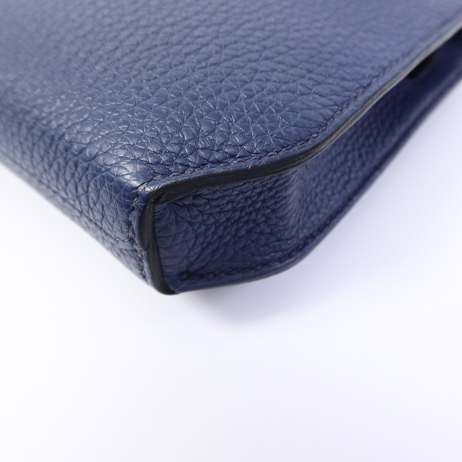 HERMES Togo皮革Kelly Depeches 25手拿包Deep Bleu