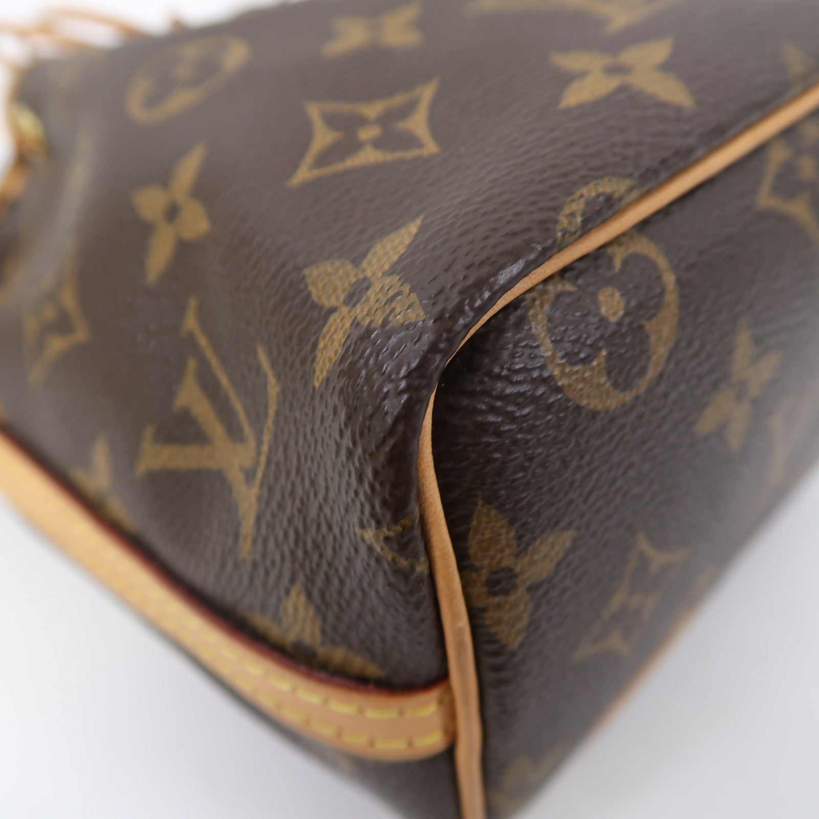 LOUIS VUITTON 【激減優惠】Monogram Nano Noe金扣肩背袋啡色