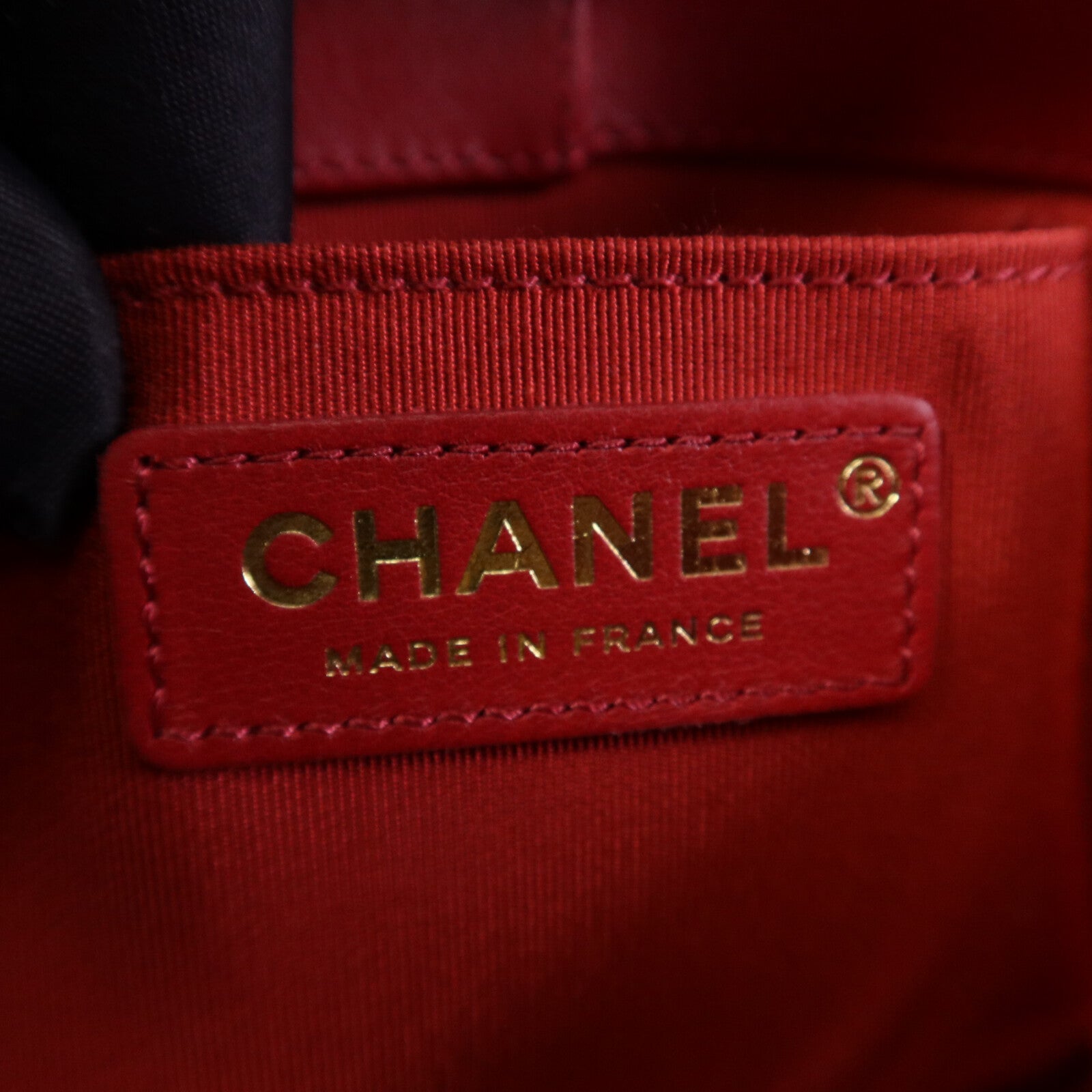 CHANEL 【激減優惠】羊皮皮革Bucket Bag金扣鏈帶手挽肩背兩用袋