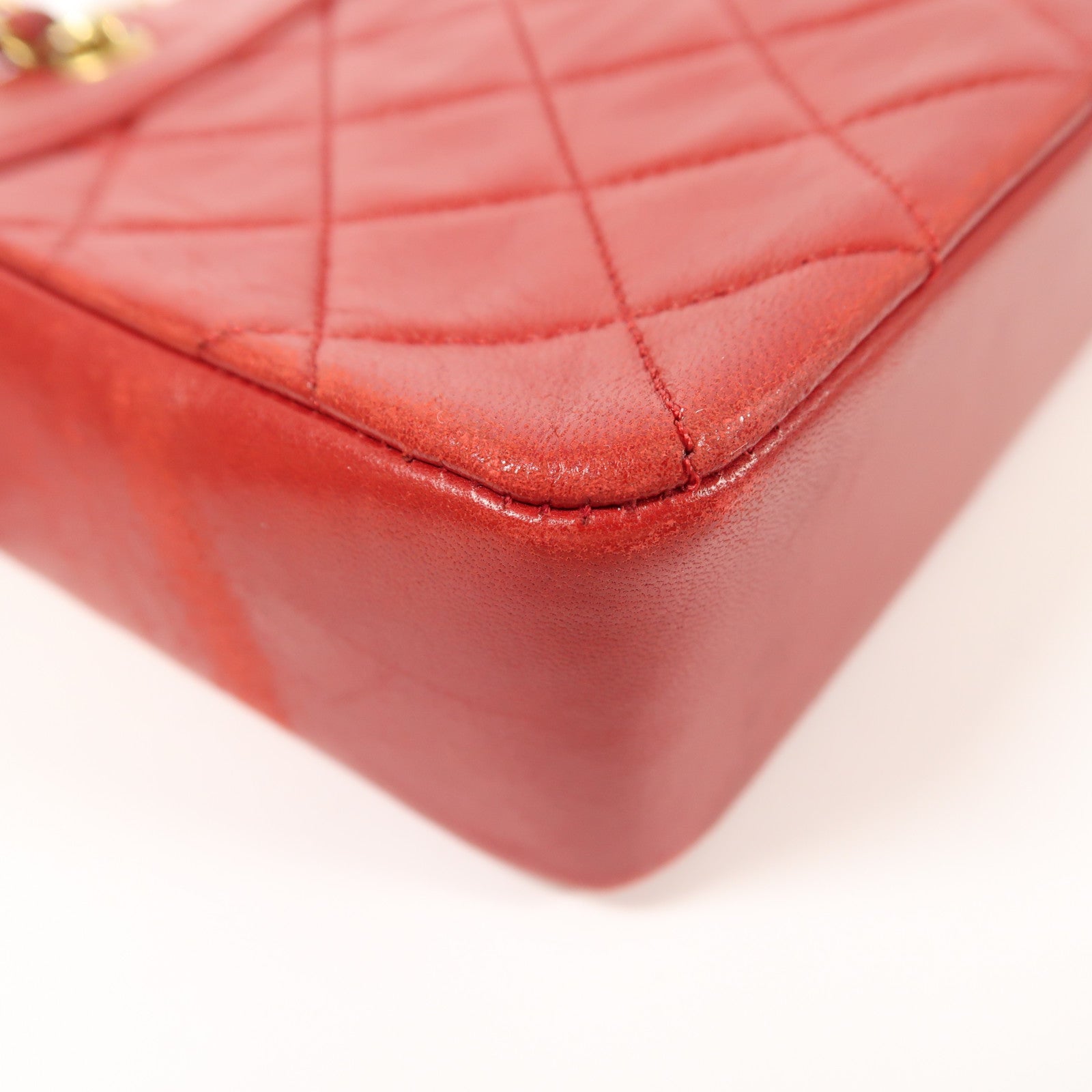 CHANEL 【激減優惠】皮革Vintage Chain Shoulder金扣鏈帶肩背袋