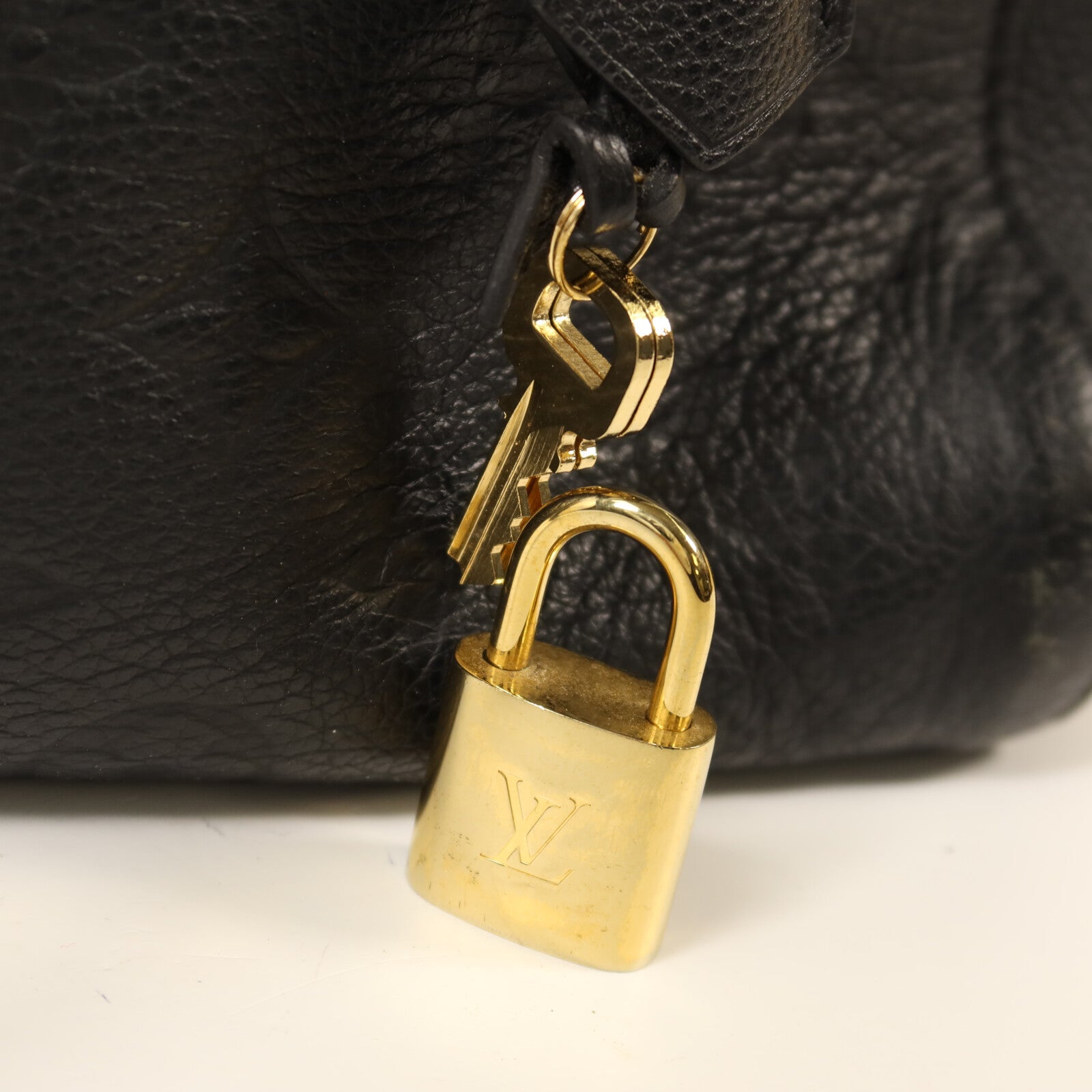 LOUIS VUITTON Monogram Empreinte Montaigne GM金扣手挽肩背兩用袋