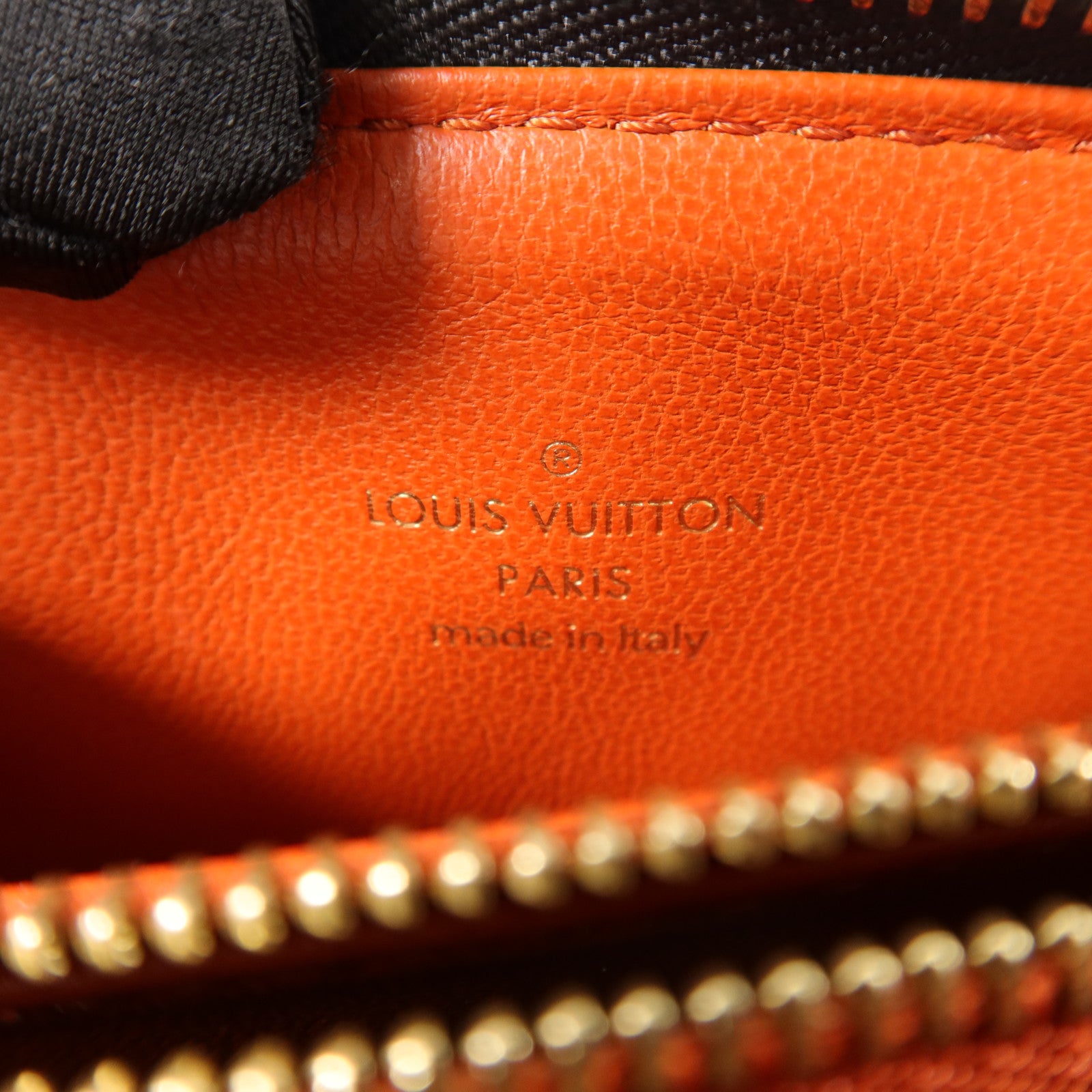 LOUIS VUITTON 【激減優惠】Monogram Embossed Puffy Coussin BB鏈帶手挽肩背兩用袋