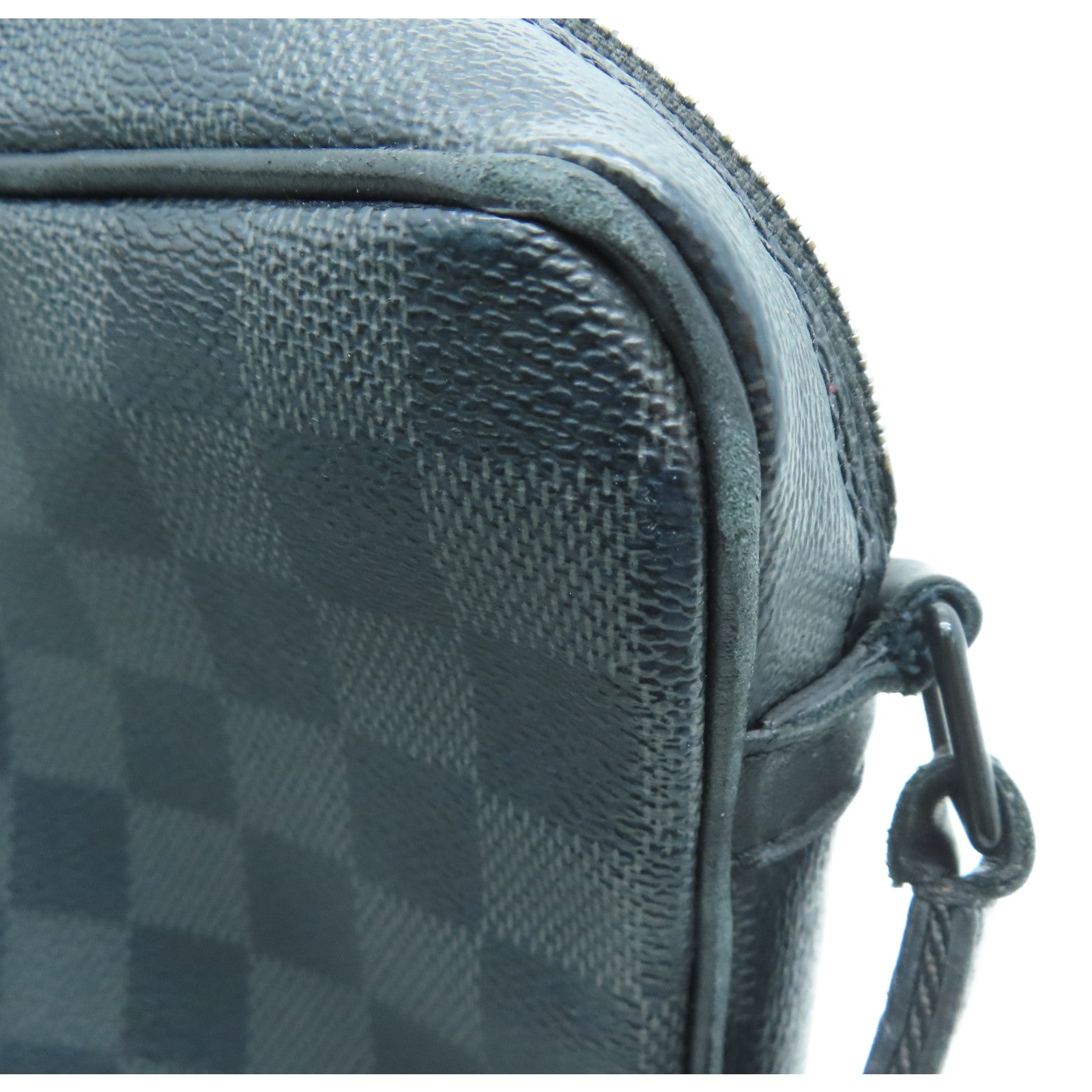 LOUIS VUITTON Damier Graphite Utility Messenger Bag肩背袋黑色