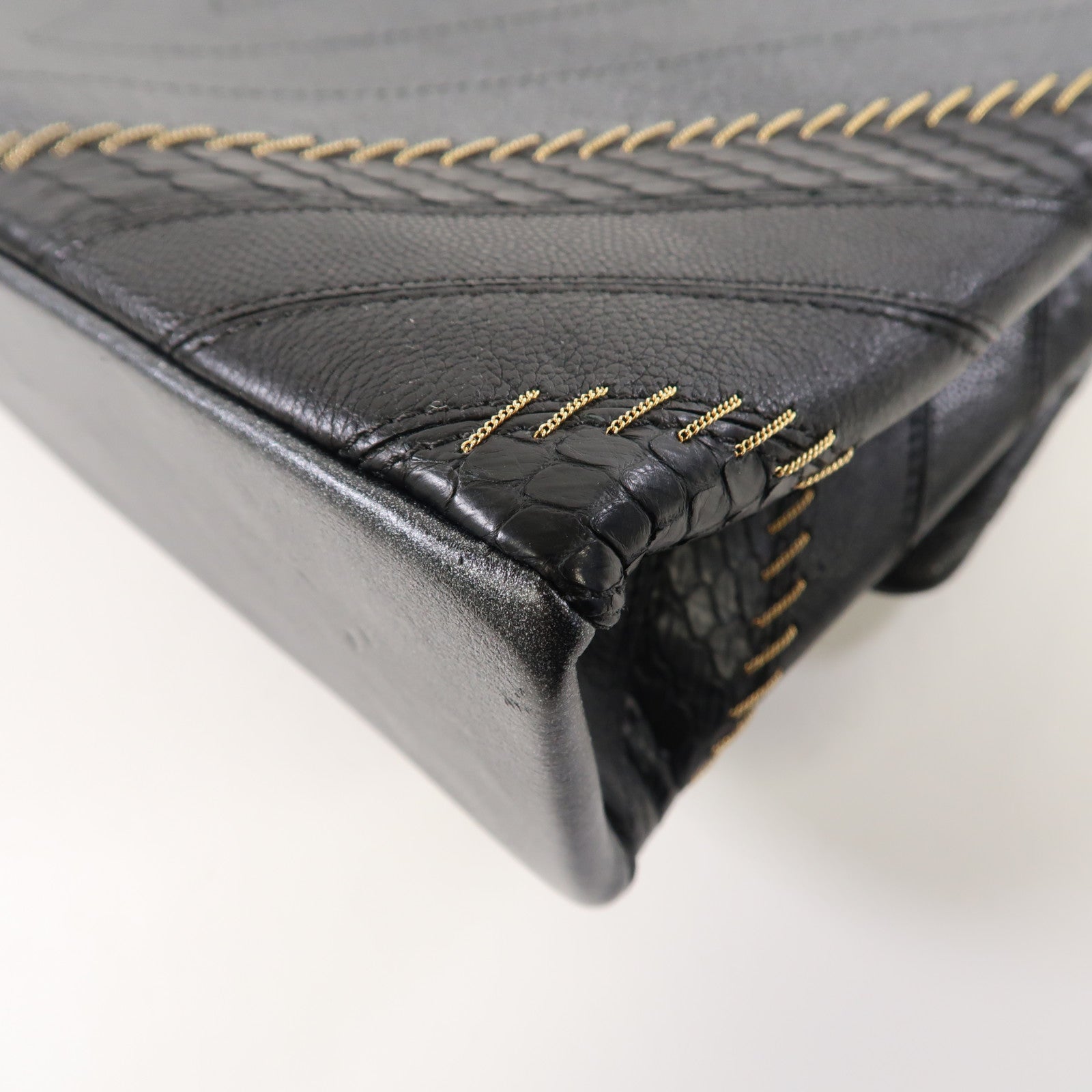 CHANEL 【激減優惠】牛皮皮革/蛇皮皮革Shoulder Bag金扣鏈帶肩背袋黑色