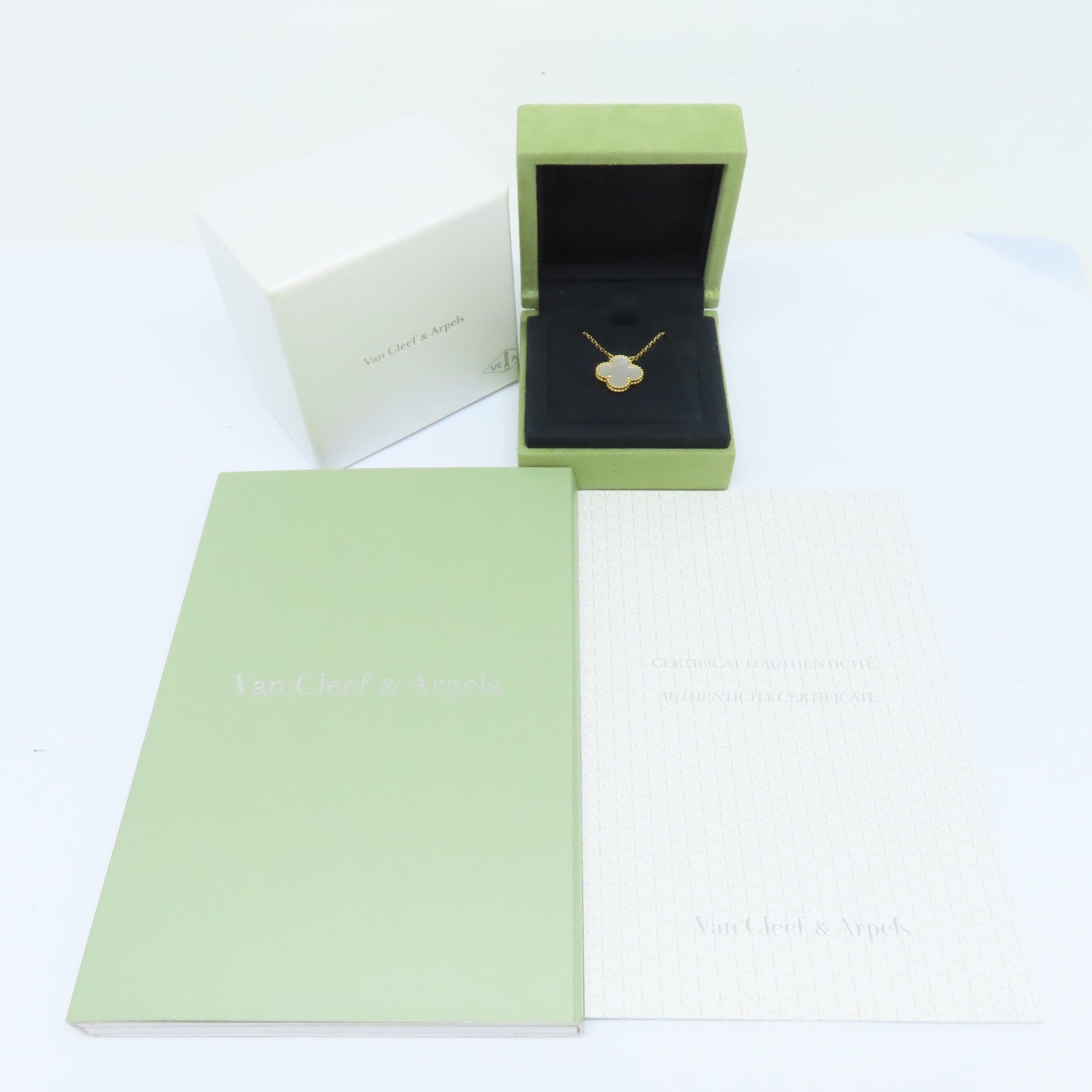 Van Cleef & Arpels 18K玫瑰金Vintage Alhambra Mother of Pearl Necklace珍珠母貝項鍊貝殻色