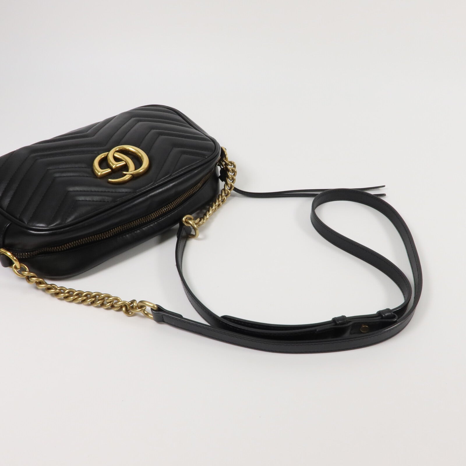 GUCCI 牛皮皮革GG Marmont肩背袋