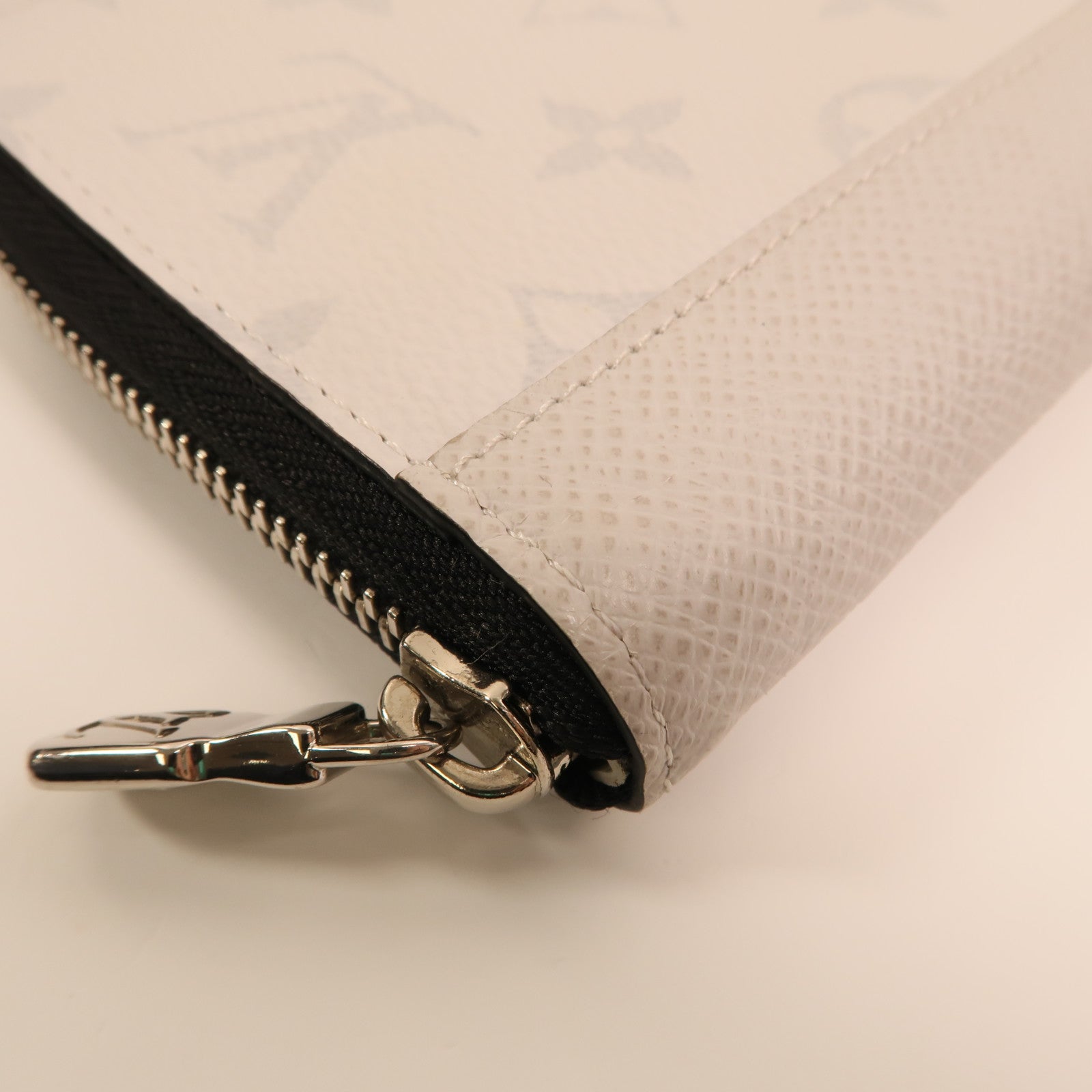 LOUIS VUITTON Taigarama Zippy Wallet銀扣長錢包