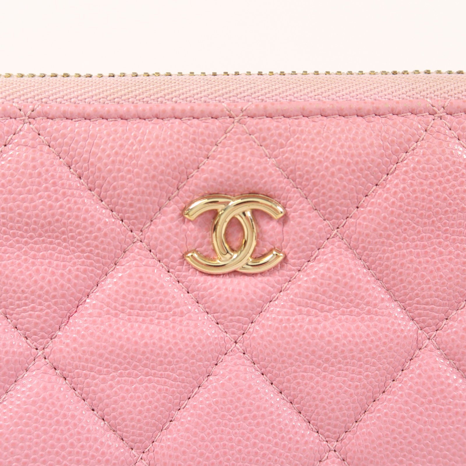 CHANEL 牛皮皮革Pouch金扣手拿包