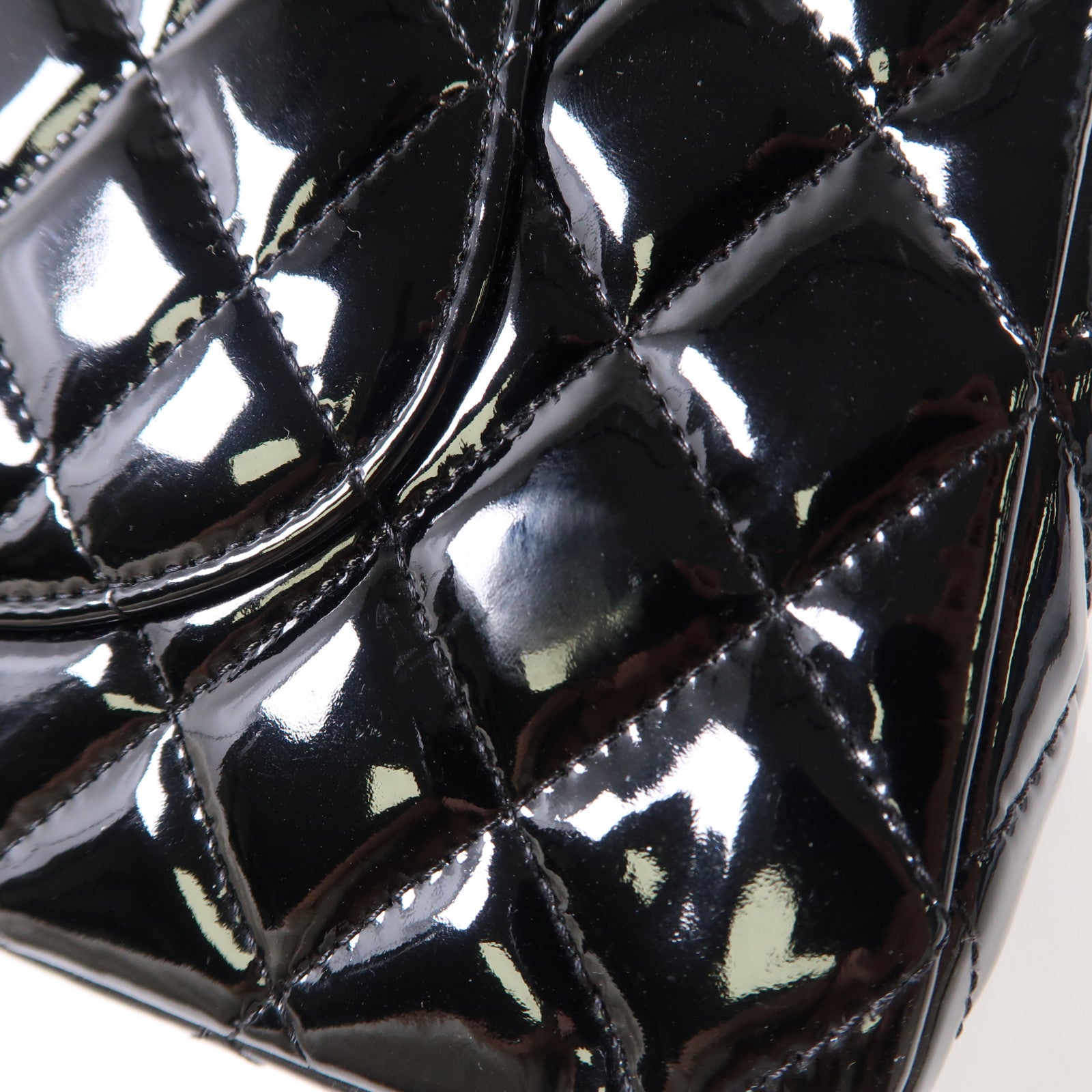 CHANEL 【激減優惠】漆皮皮革Chain Shoulder銀扣鏈帶肩背袋黑色