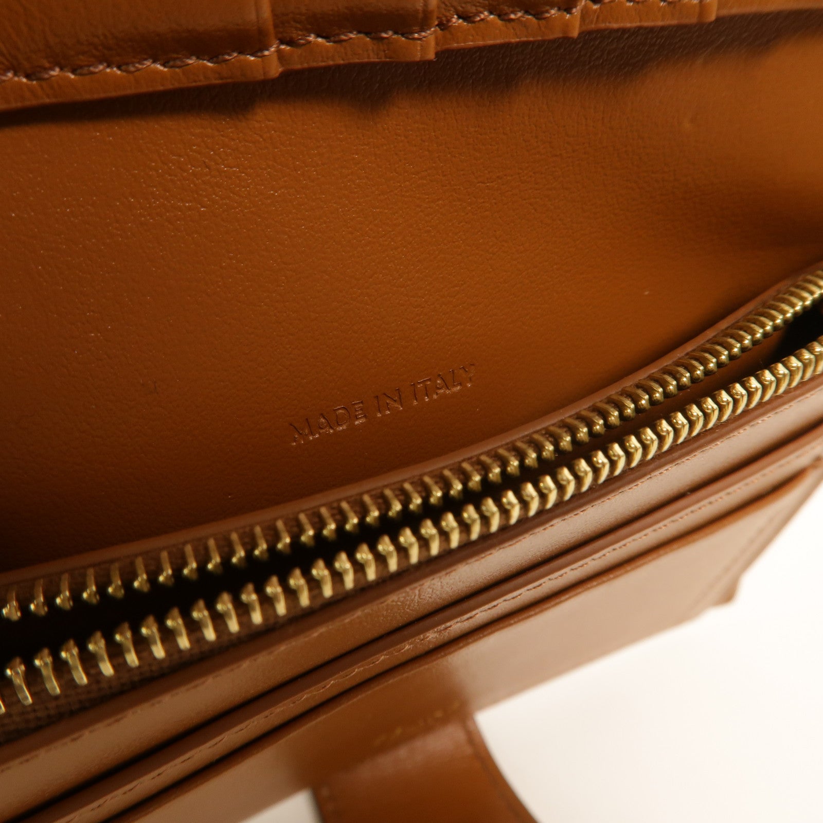 CELINE 牛皮皮革Medium Strap Wallet Nino錢包