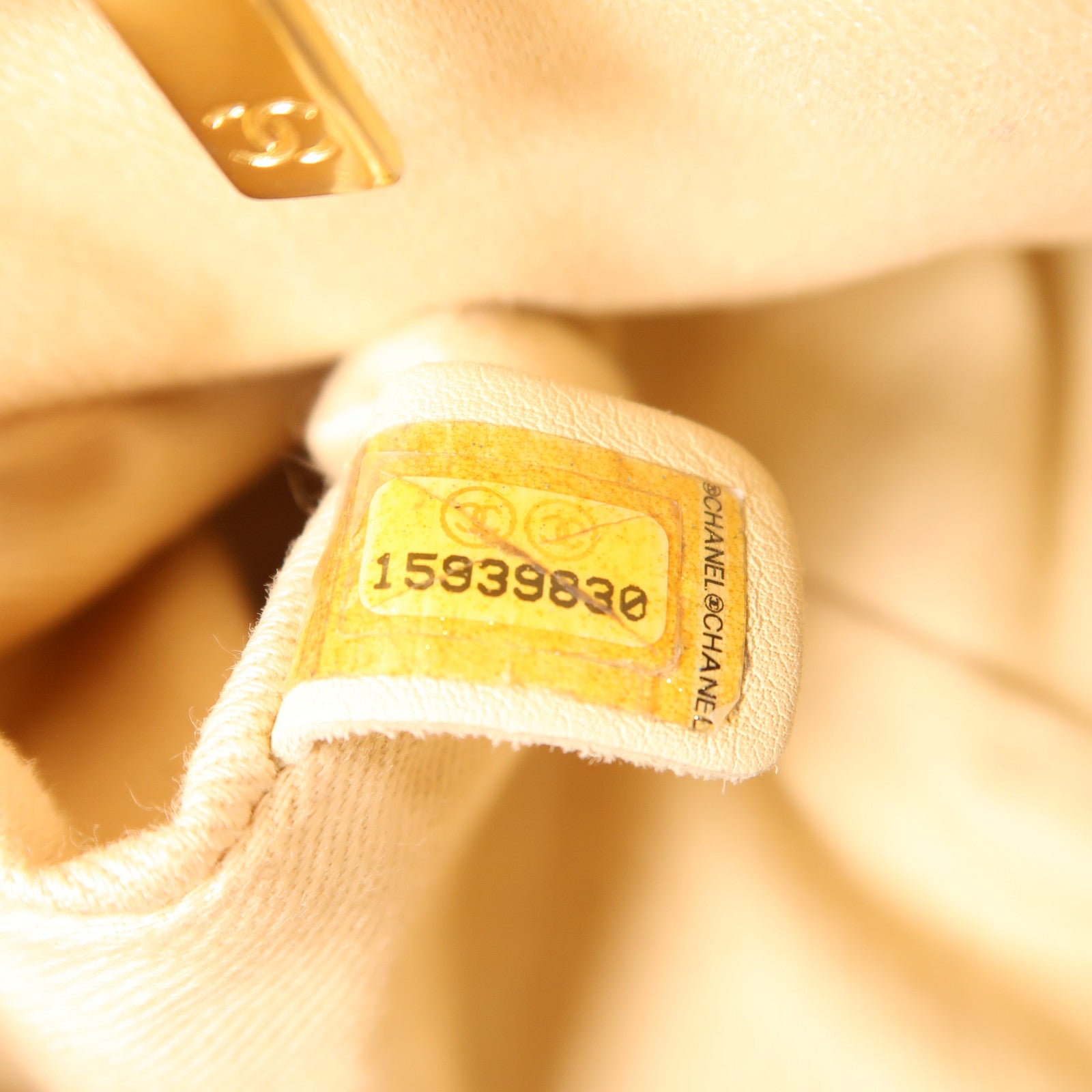 CHANEL 牛皮皮革Chain Shoulder金扣鏈帶肩背袋