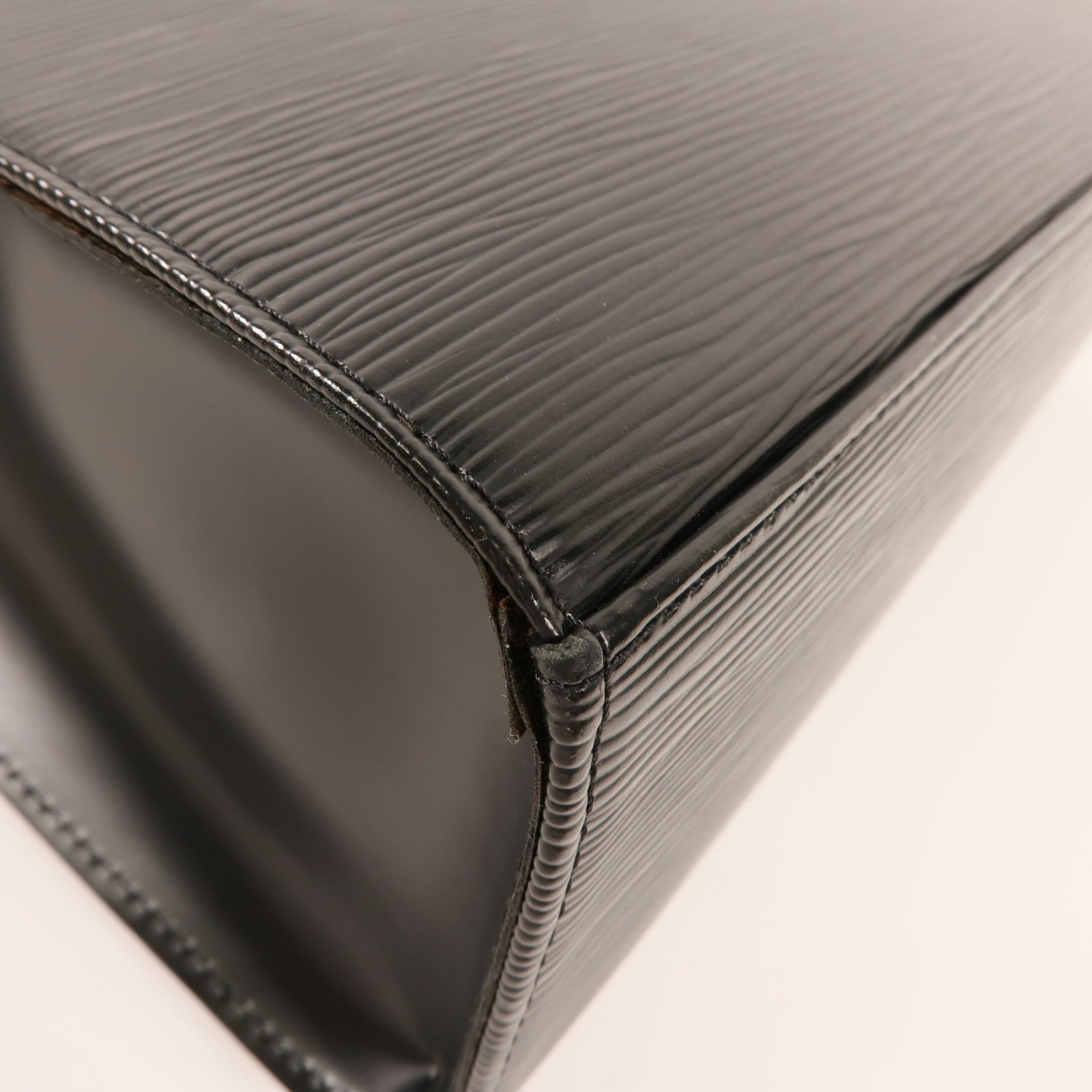 LOUIS VUITTON Epi Croistte PM金扣手挽袋