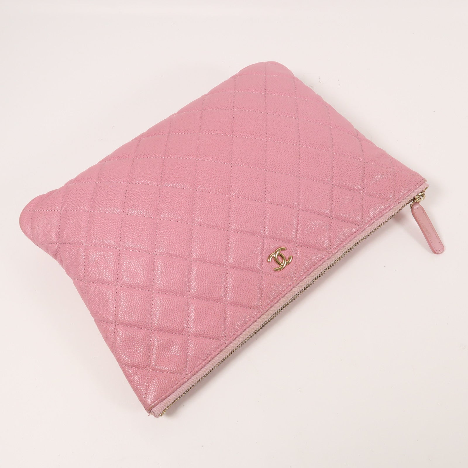 CHANEL 牛皮皮革Pouch金扣手拿包
