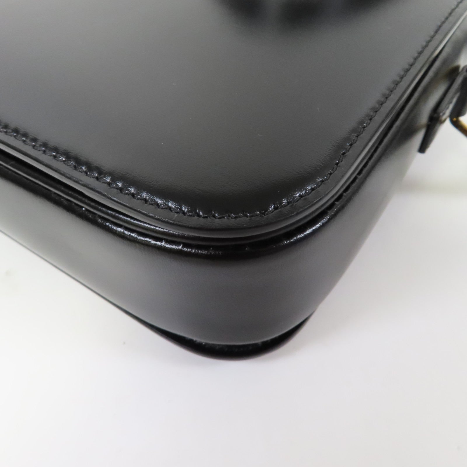 CELINE 牛皮皮革Triomphe Medium金扣肩背袋黑色