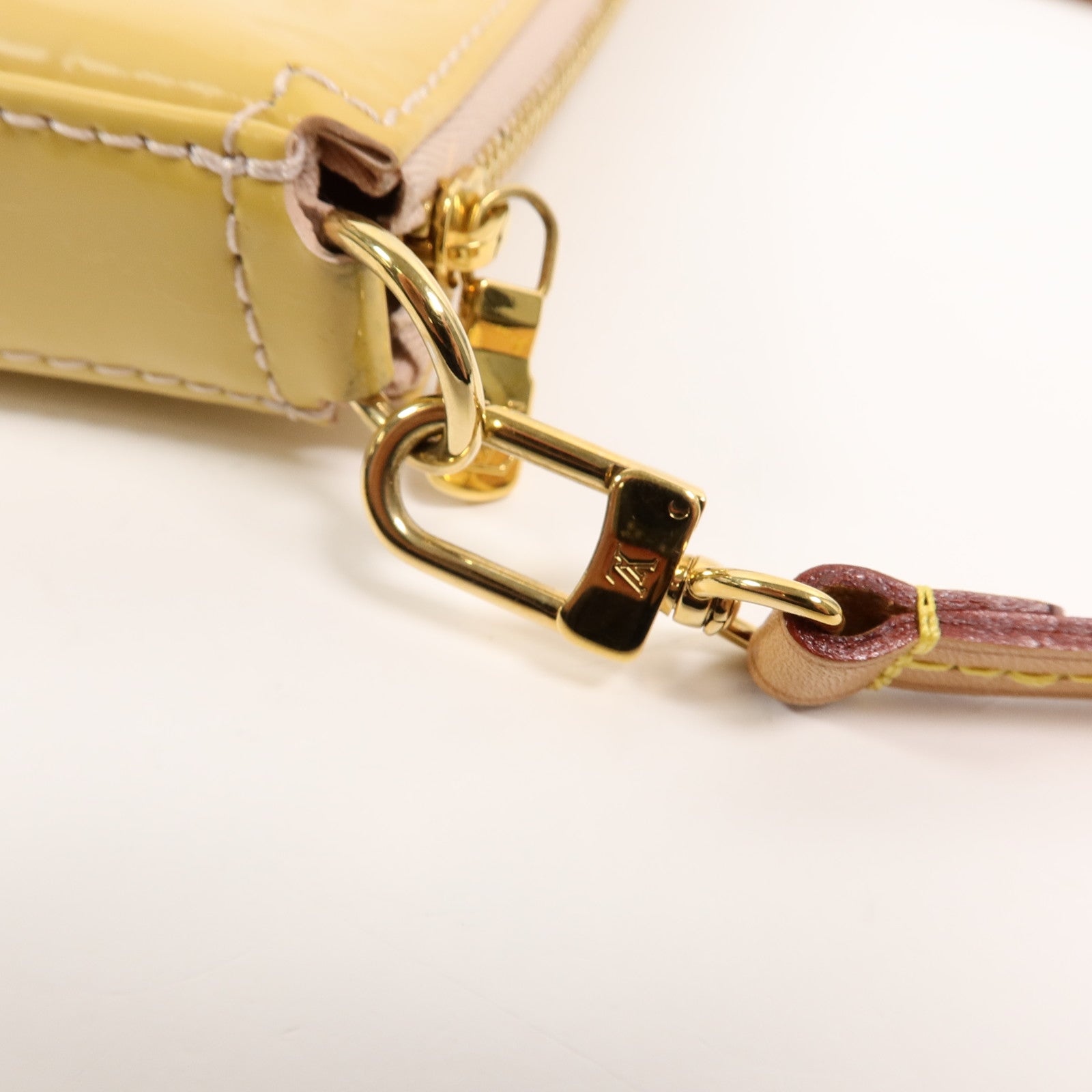 LOUIS VUITTON Monogram Vernis Lexington Pochette肩背袋