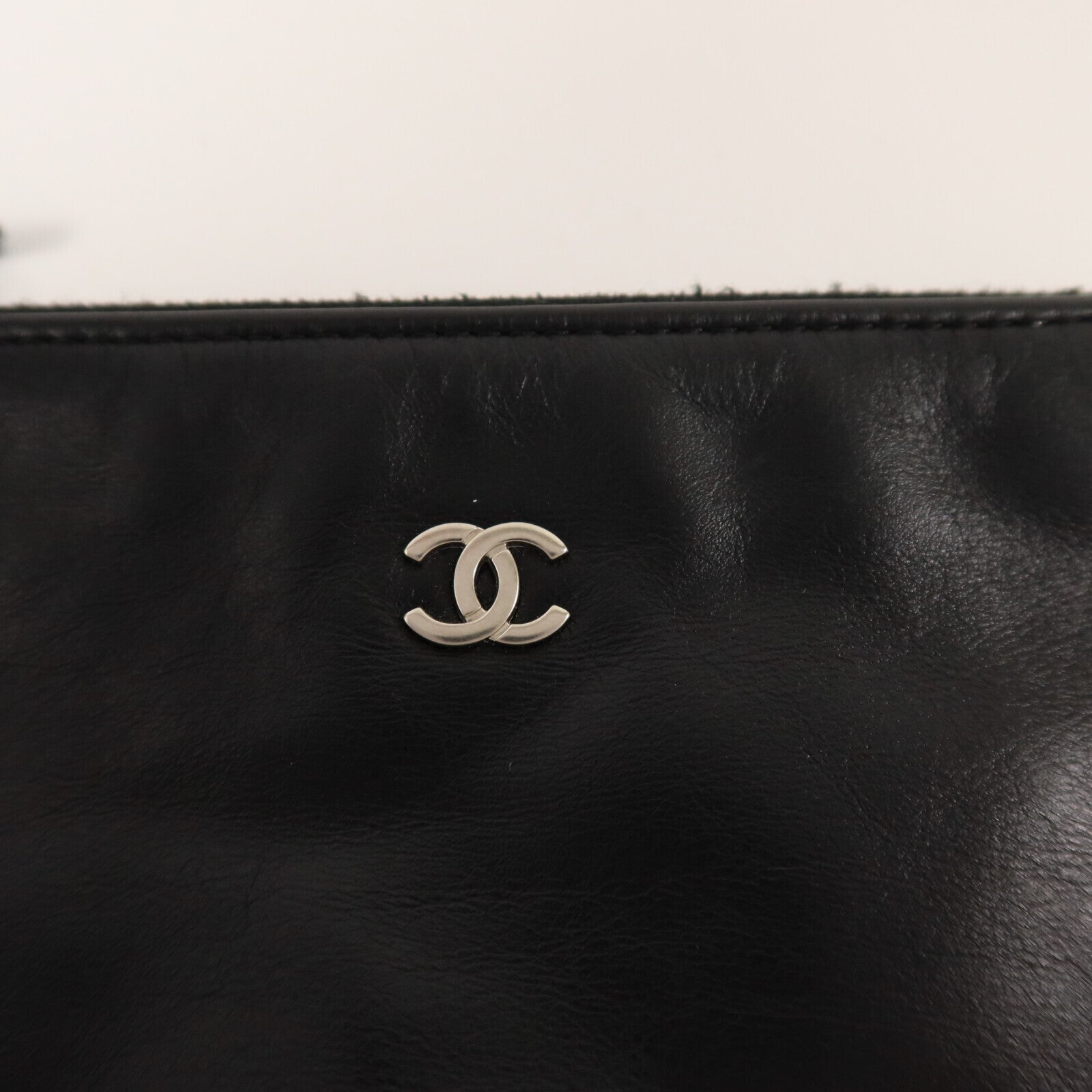 CHANEL 牛皮皮革Chanel 22 Small銀扣鏈帶肩背袋
