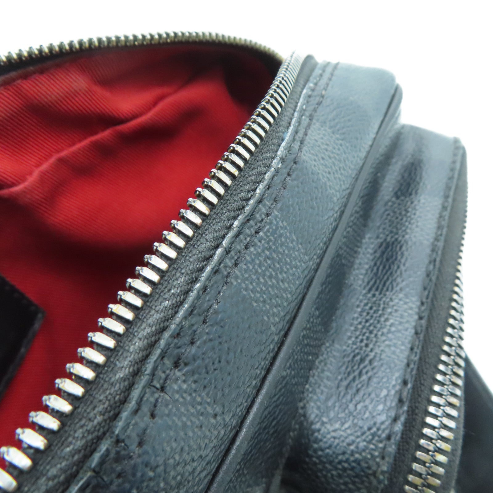 LOUIS VUITTON Damier Graphite Utility Messenger Bag肩背袋黑色