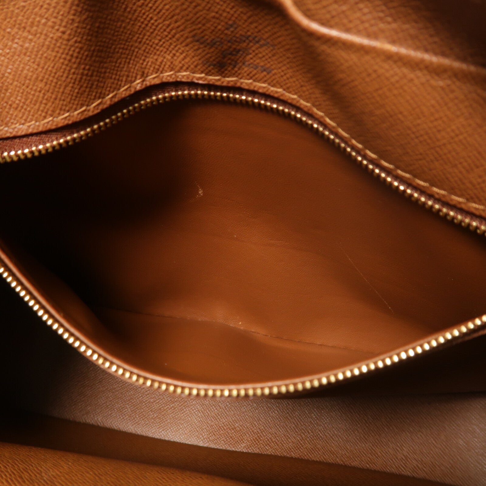 LOUIS VUITTON Monogram Nile金扣肩背袋