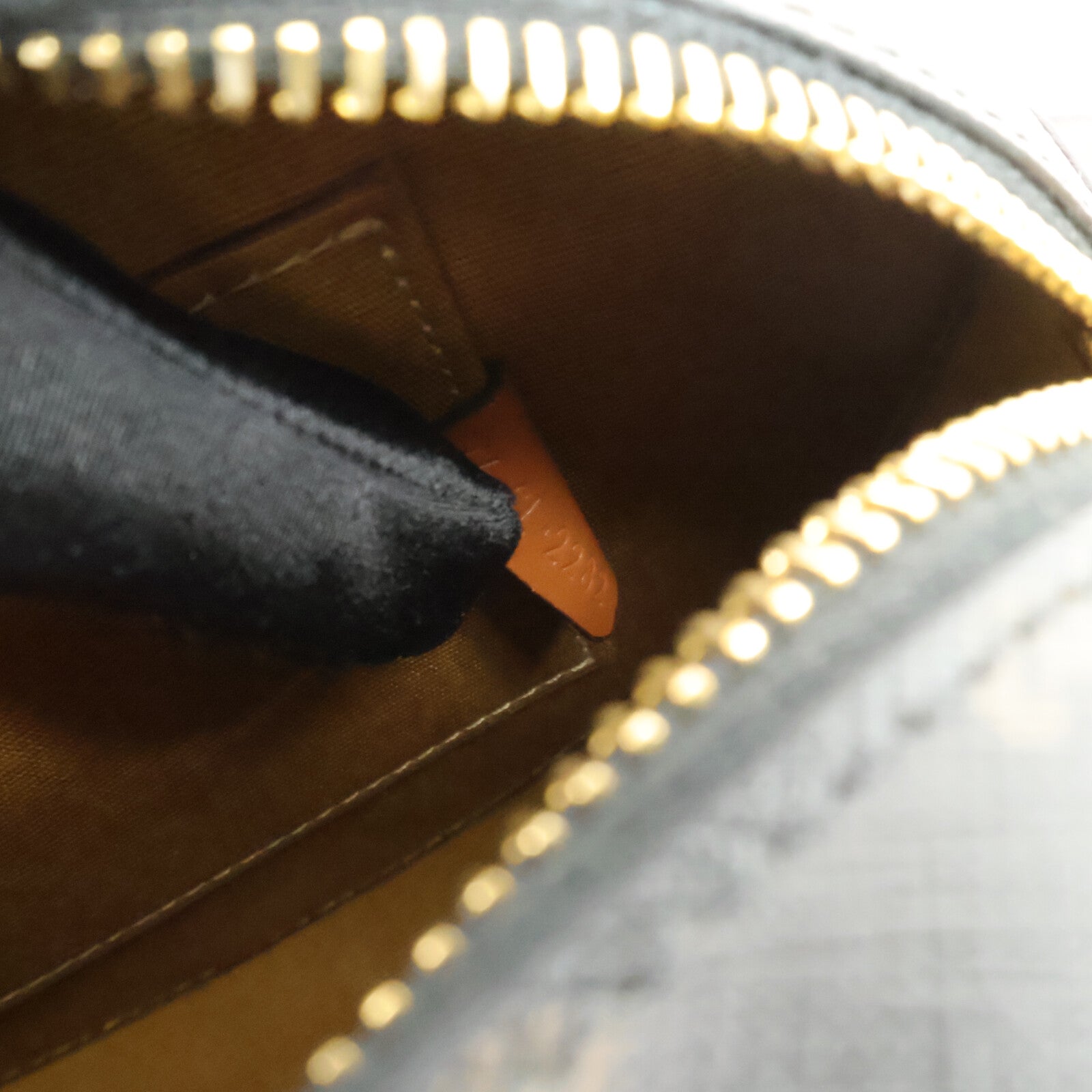 CELINE 牛皮皮革/塗層帆布Cuir Triomphe Oval肩背袋