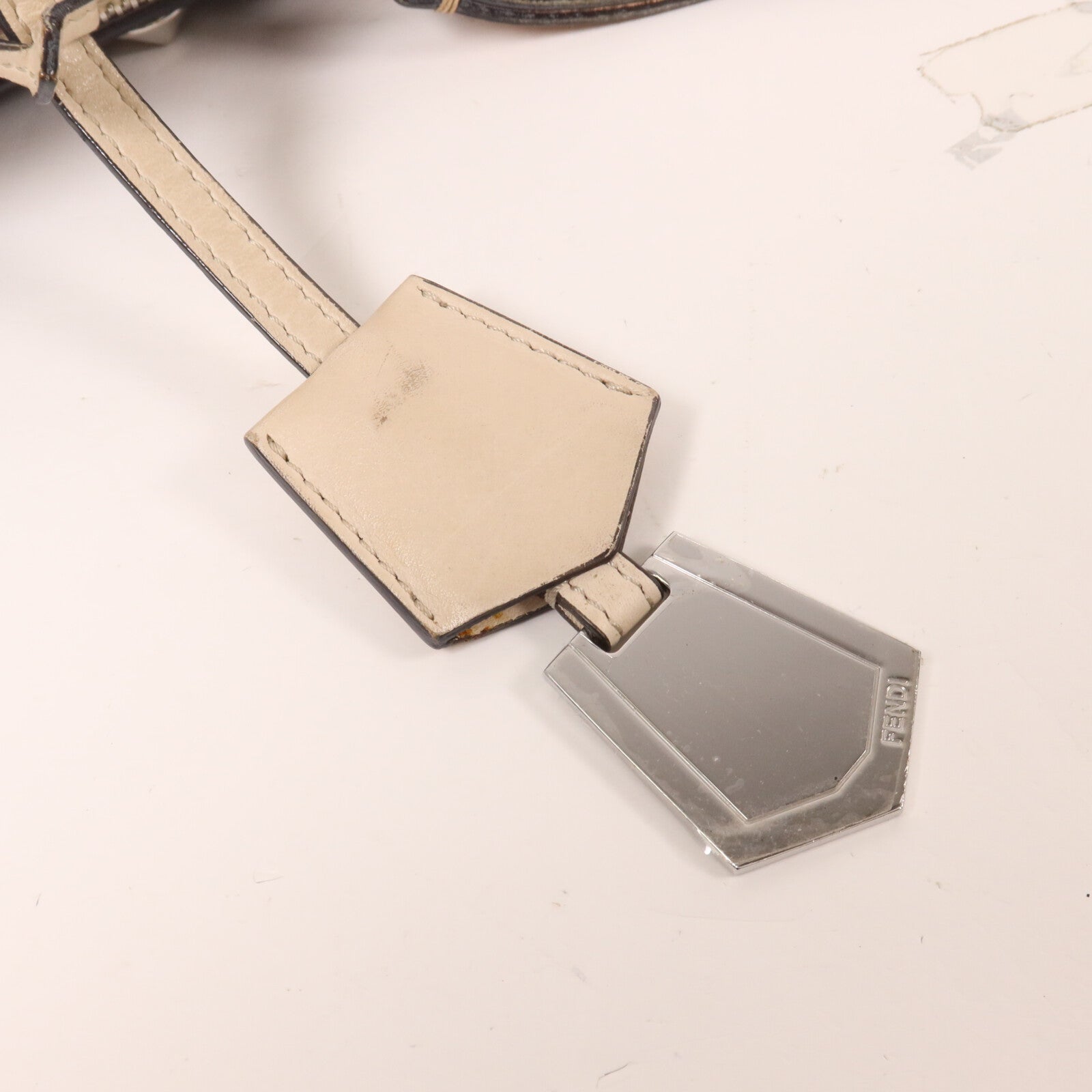 FENDI 牛皮皮革By The Way手挽肩背兩用袋