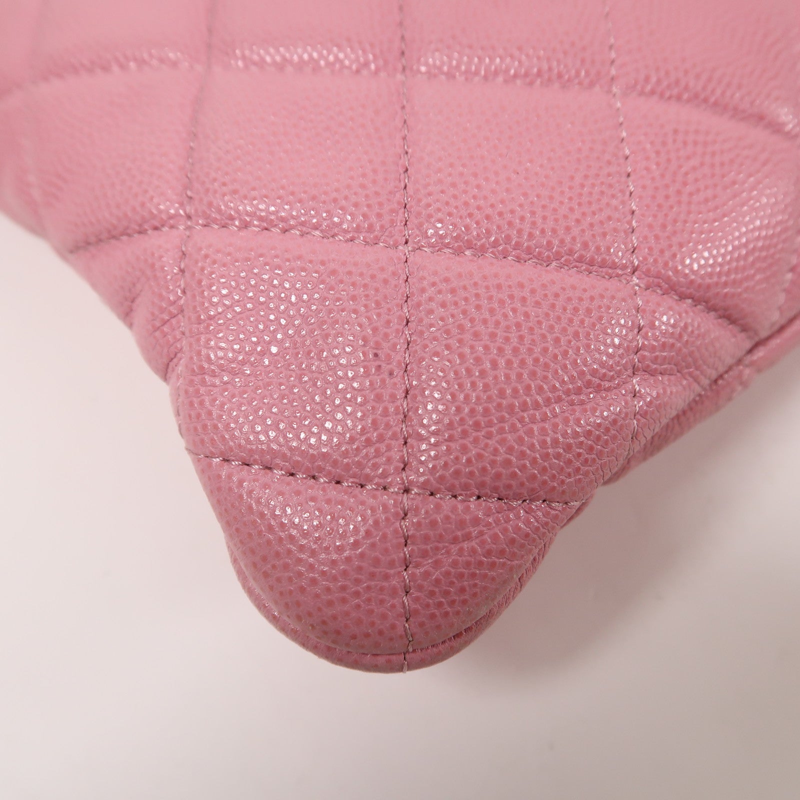 CHANEL 牛皮皮革Pouch金扣手拿包