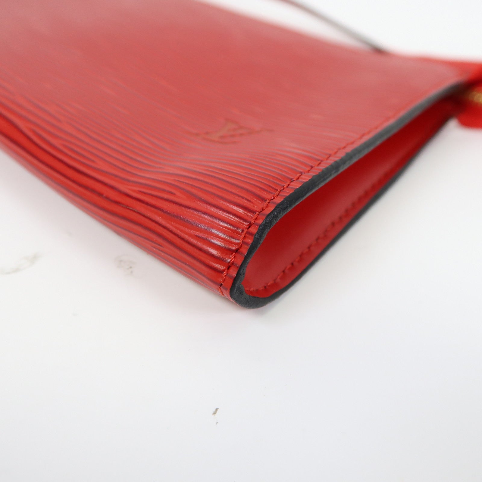 LOUIS VUITTON Epi Pochette Accessories金扣手拿包紅色