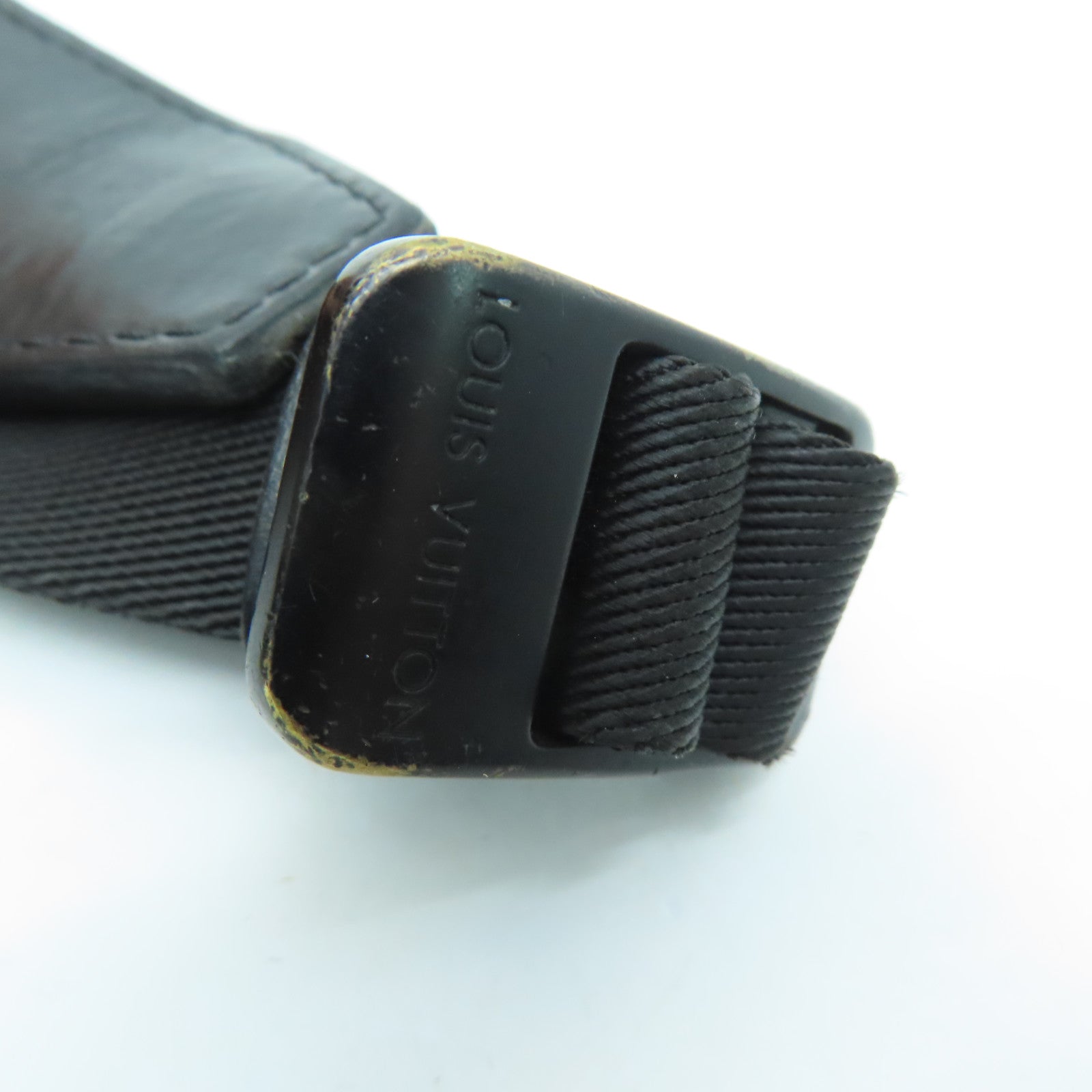 LOUIS VUITTON Damier Graphite Utility Messenger Bag肩背袋黑色