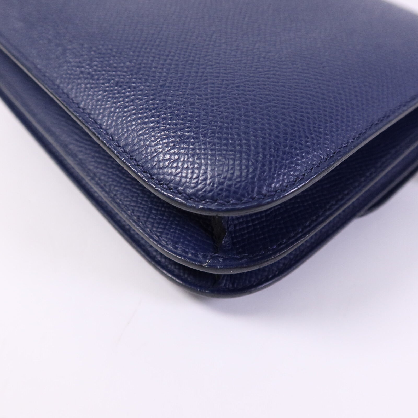 HERMES Epsom皮革Constance Mini銀扣肩背袋Bleu Saphir
