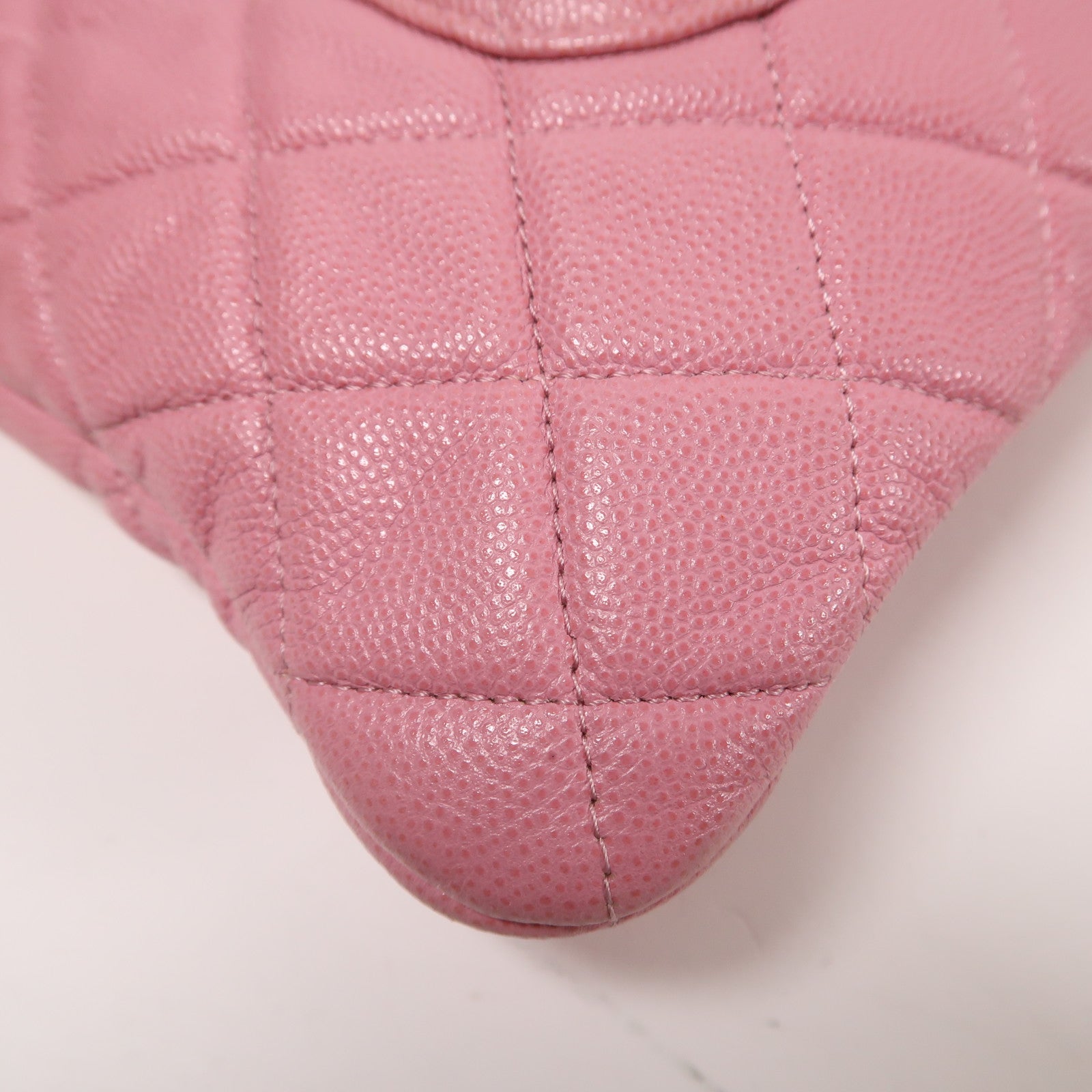 CHANEL 牛皮皮革Pouch金扣手拿包