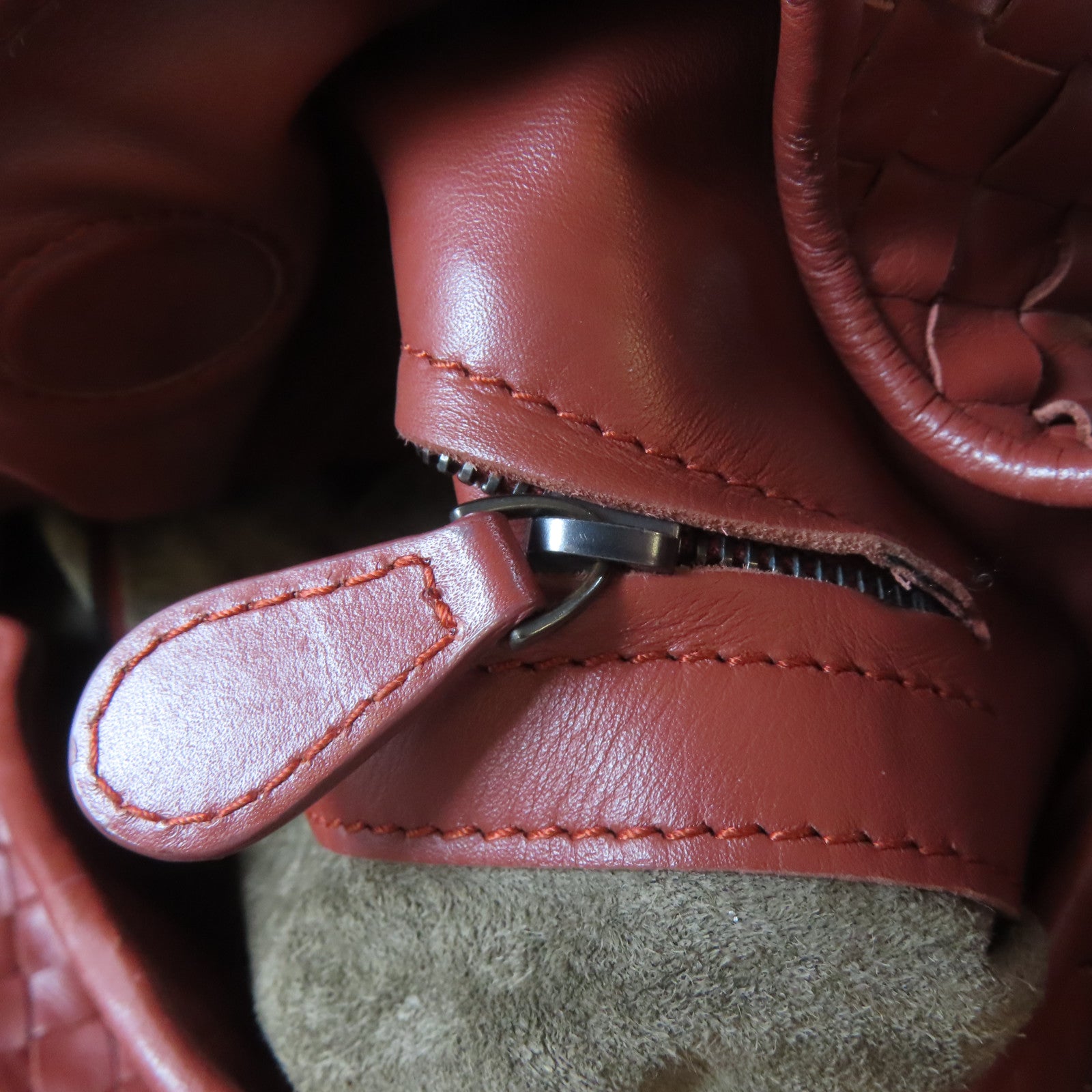 BOTTEGA VENETA 羊皮皮革Shoulder Bag銀扣肩背袋啡色