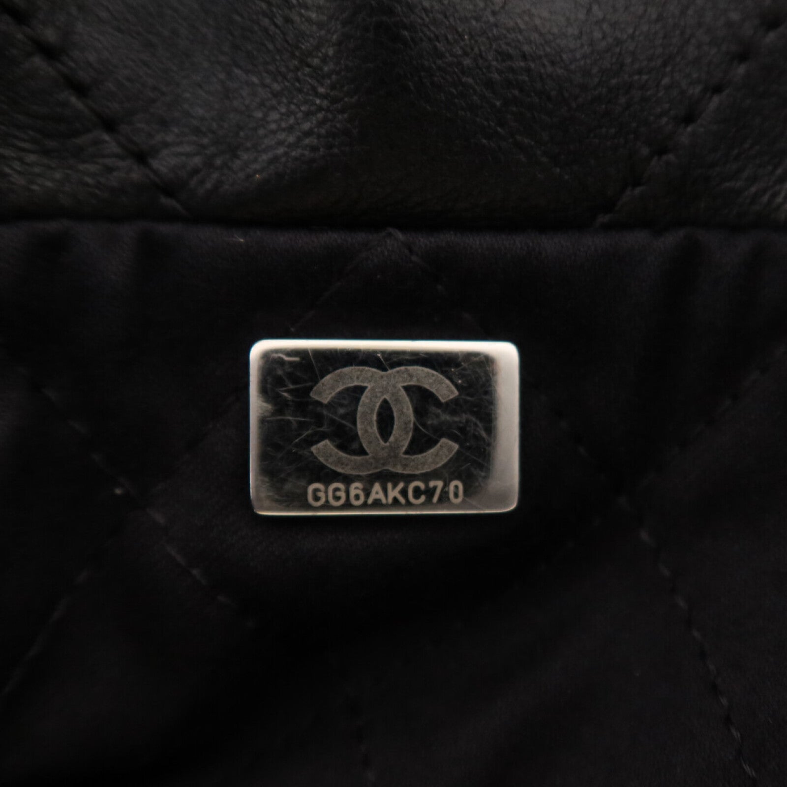 CHANEL 牛皮皮革Chanel 22 Small銀扣鏈帶肩背袋