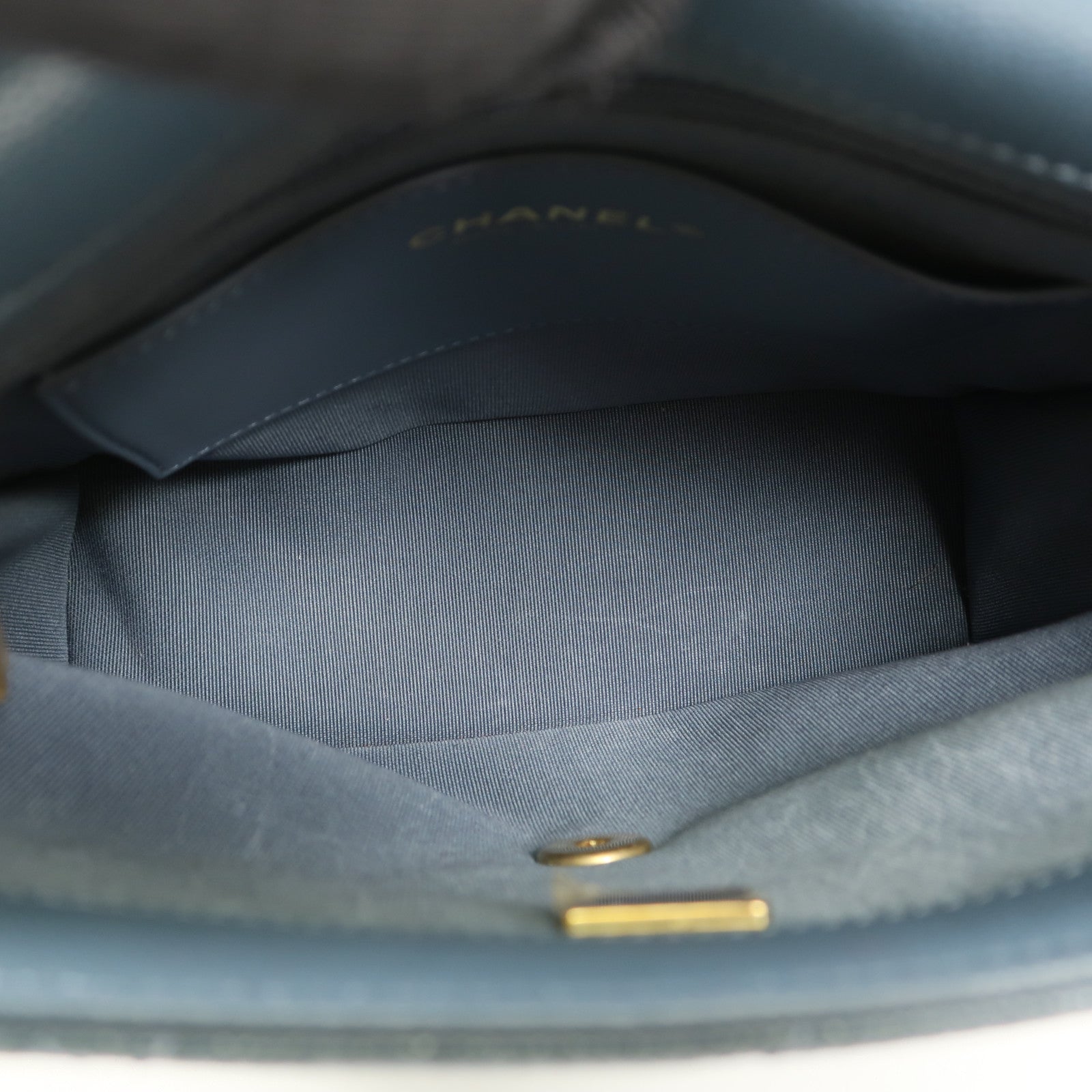 CHANEL 牛皮皮革Backpack金扣鏈帶背包
