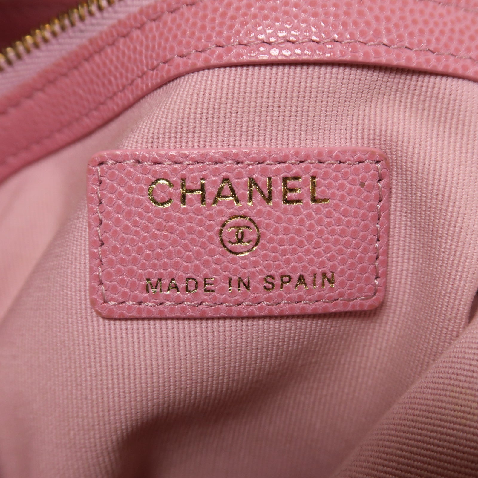 CHANEL 牛皮皮革Pouch金扣手拿包
