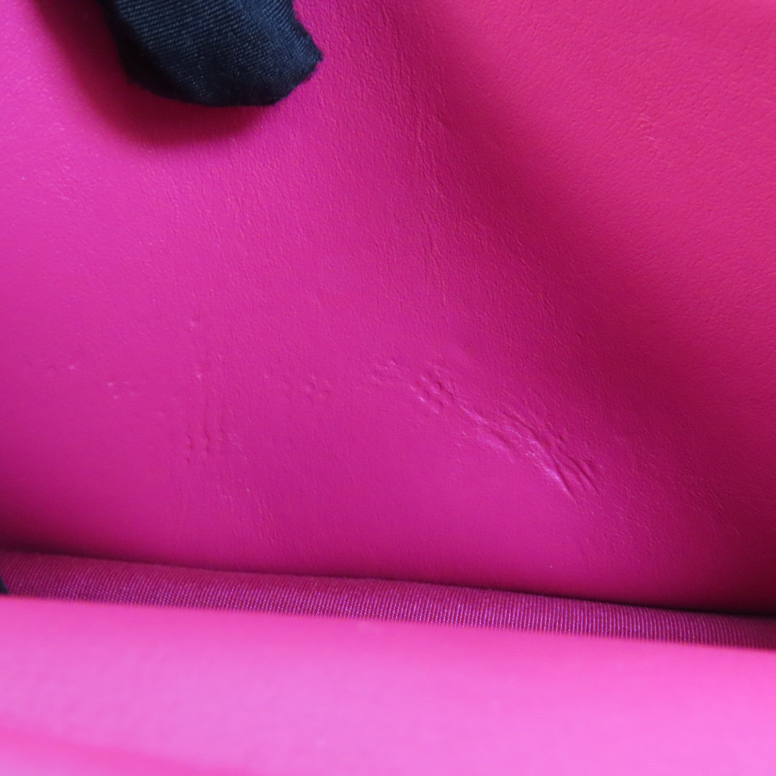 CHANEL 天鵝絨WOC Wallet On Chain金扣鏈帶肩背袋