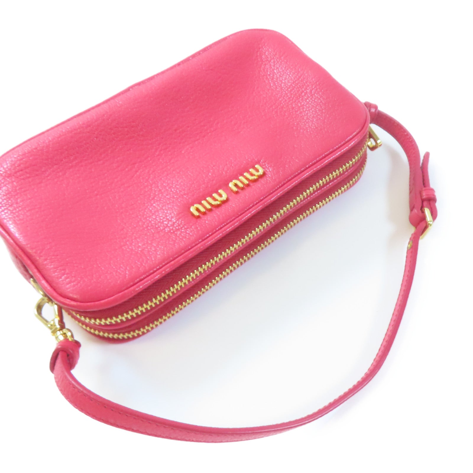 Miu Miu 牛皮皮革Pouch金扣手拿包粉紅色