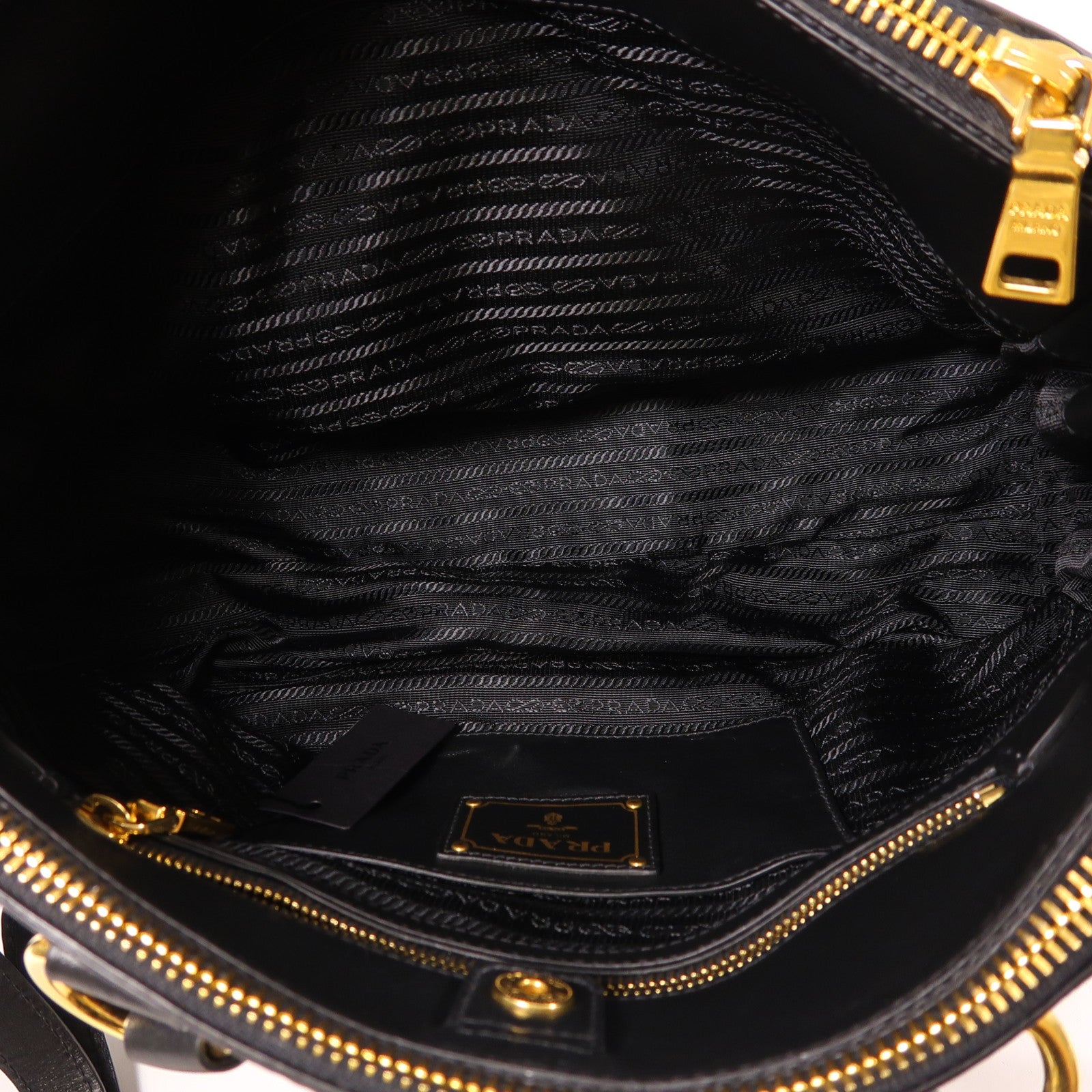 PRADA 牛皮皮革2 Way Shoulder金扣手挽肩背兩用袋