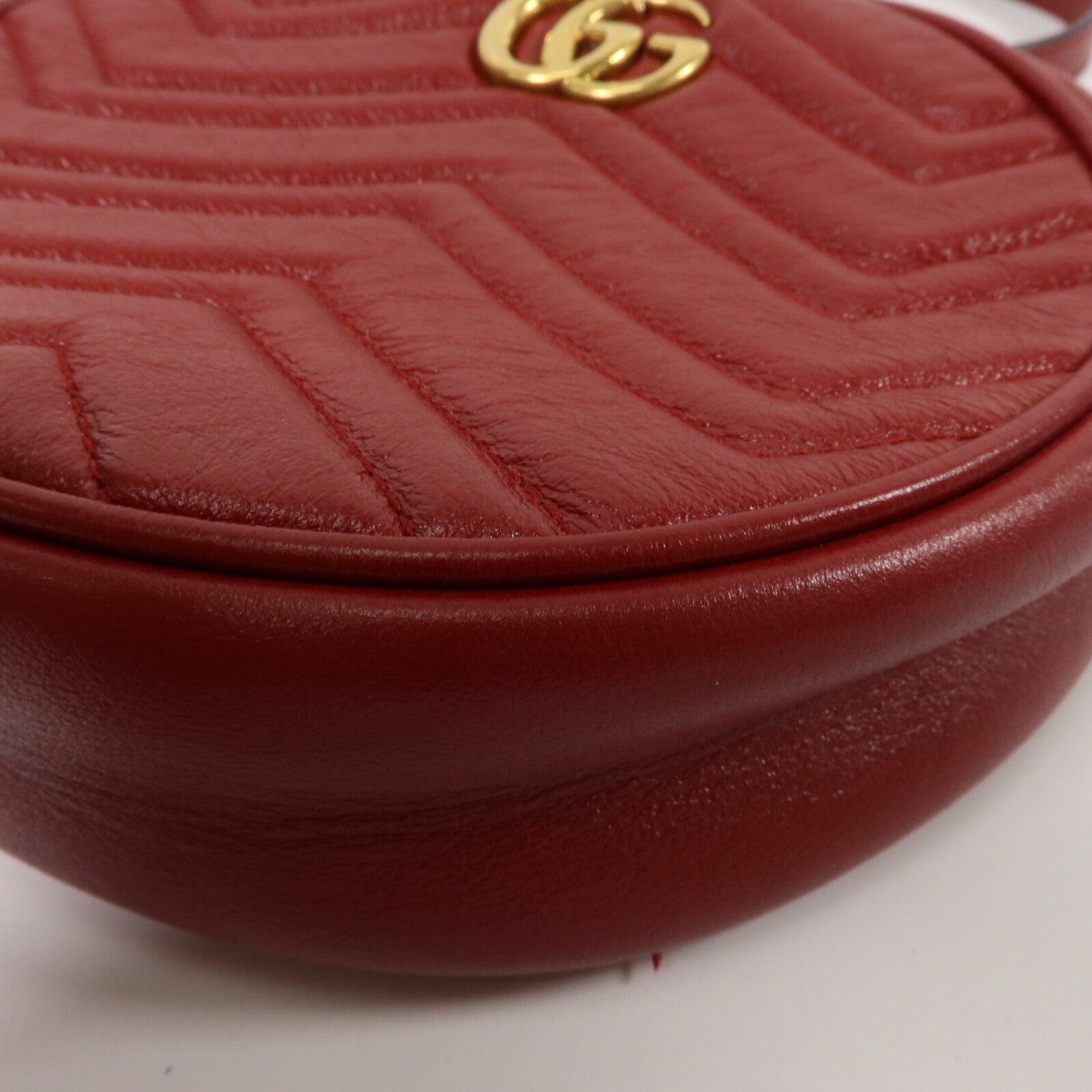 GUCCI 牛皮皮革GG Marmont Round Bag鏈帶肩背袋