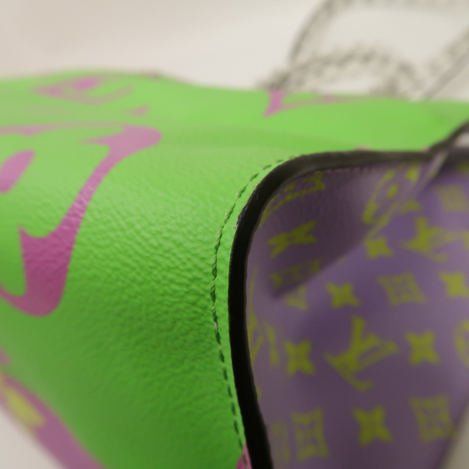 LOUIS VUITTON Monogram Giant On The Go GM金扣手挽肩背兩用袋彩色