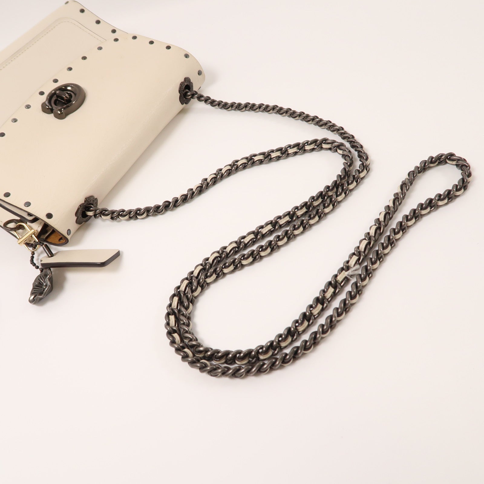 COACH 牛皮皮革Shoulder Bag肩背袋白色
