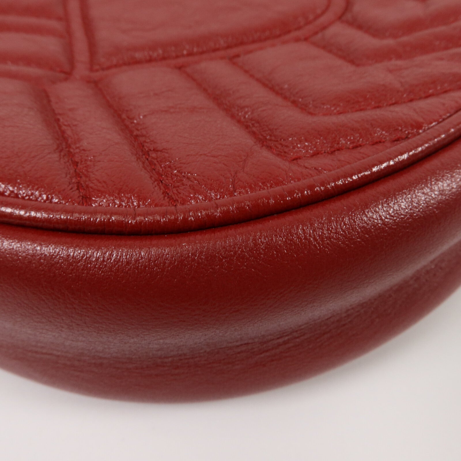 GUCCI 牛皮皮革GG Marmont Round Bag鏈帶肩背袋