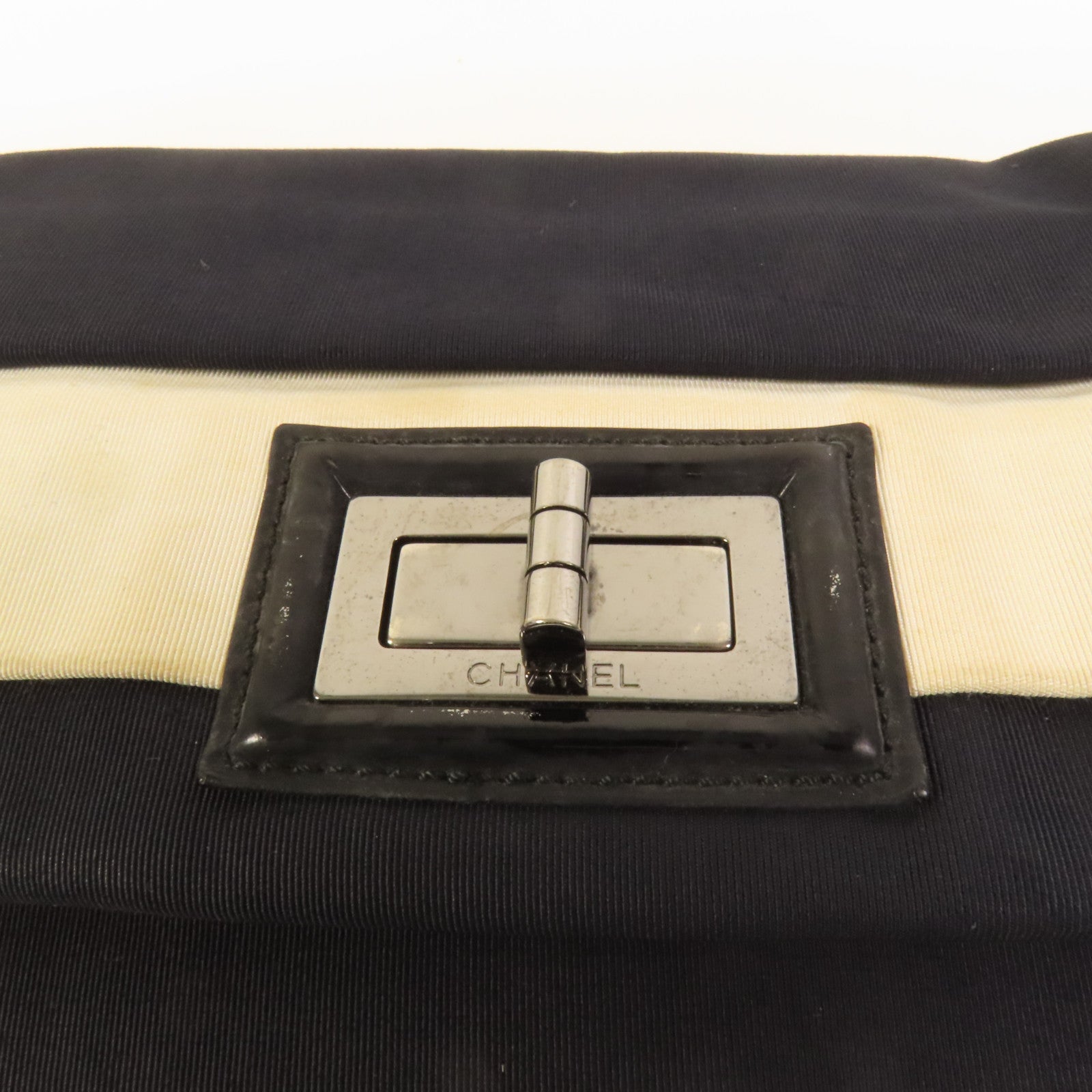 CHANEL 帆布Chain Shoulder銀扣鏈帶肩背袋