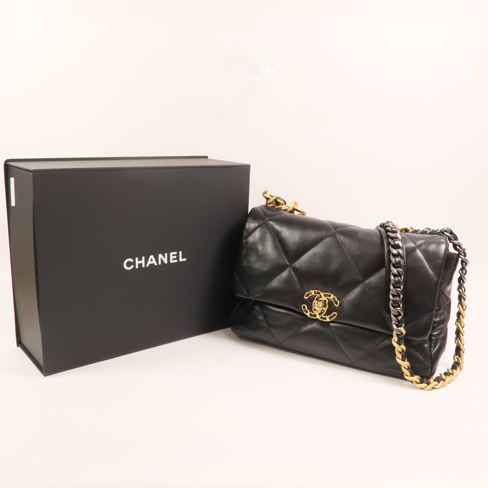 CHANEL 【激減優惠】羊皮皮革C19 Medium手挽肩背兩用袋