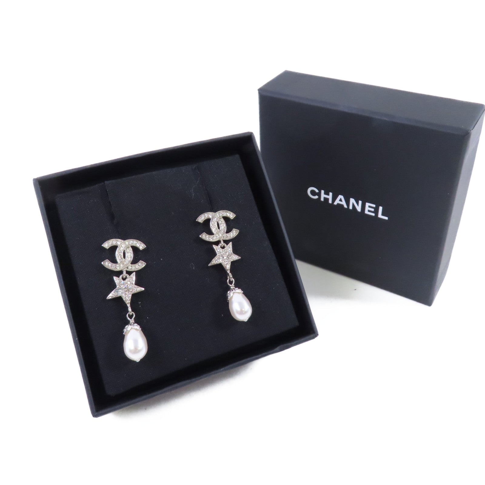 CHANEL 金屬/仿珍珠/水鑽CC Earrings銀扣耳環