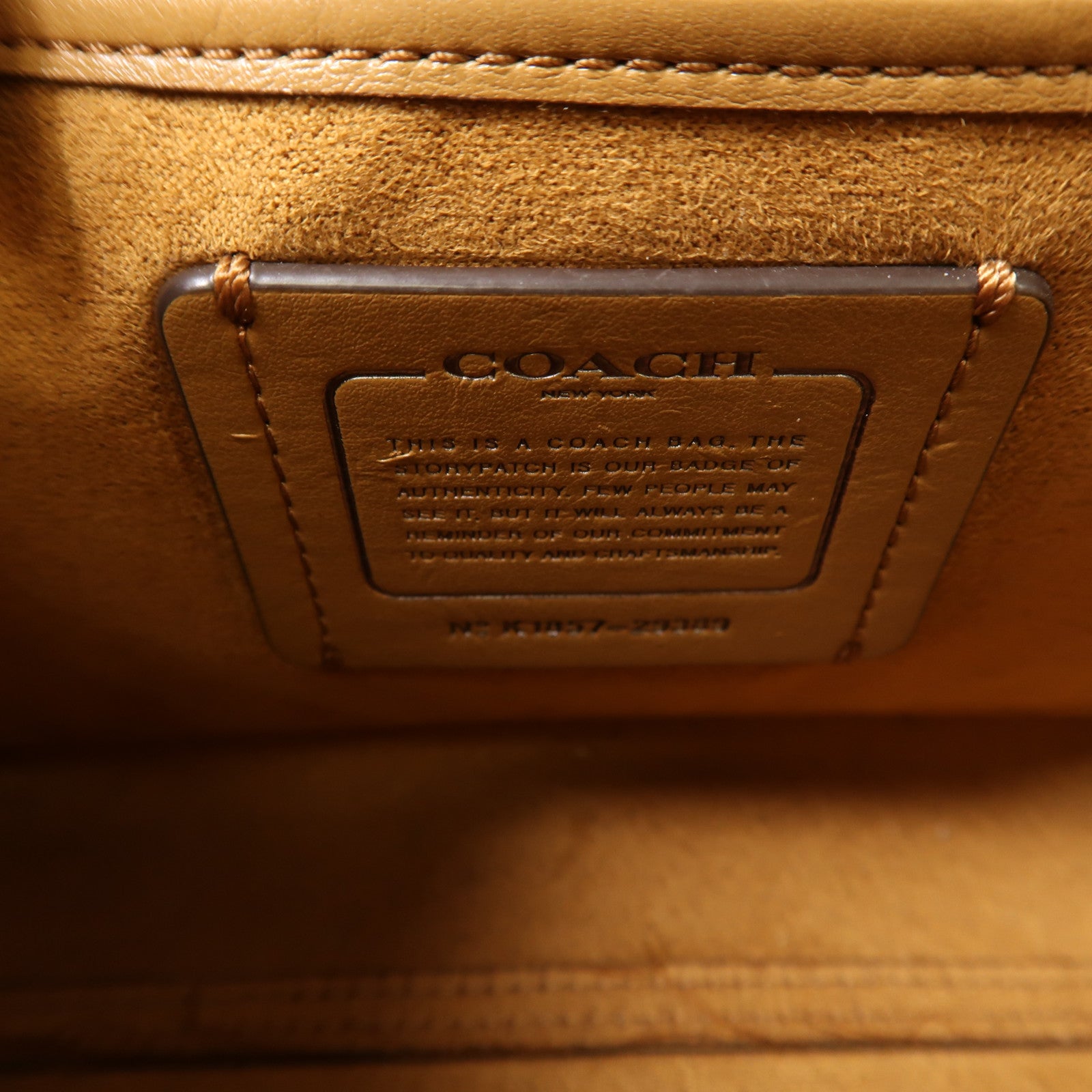 COACH 牛皮皮革Shoulder Bag肩背袋白色