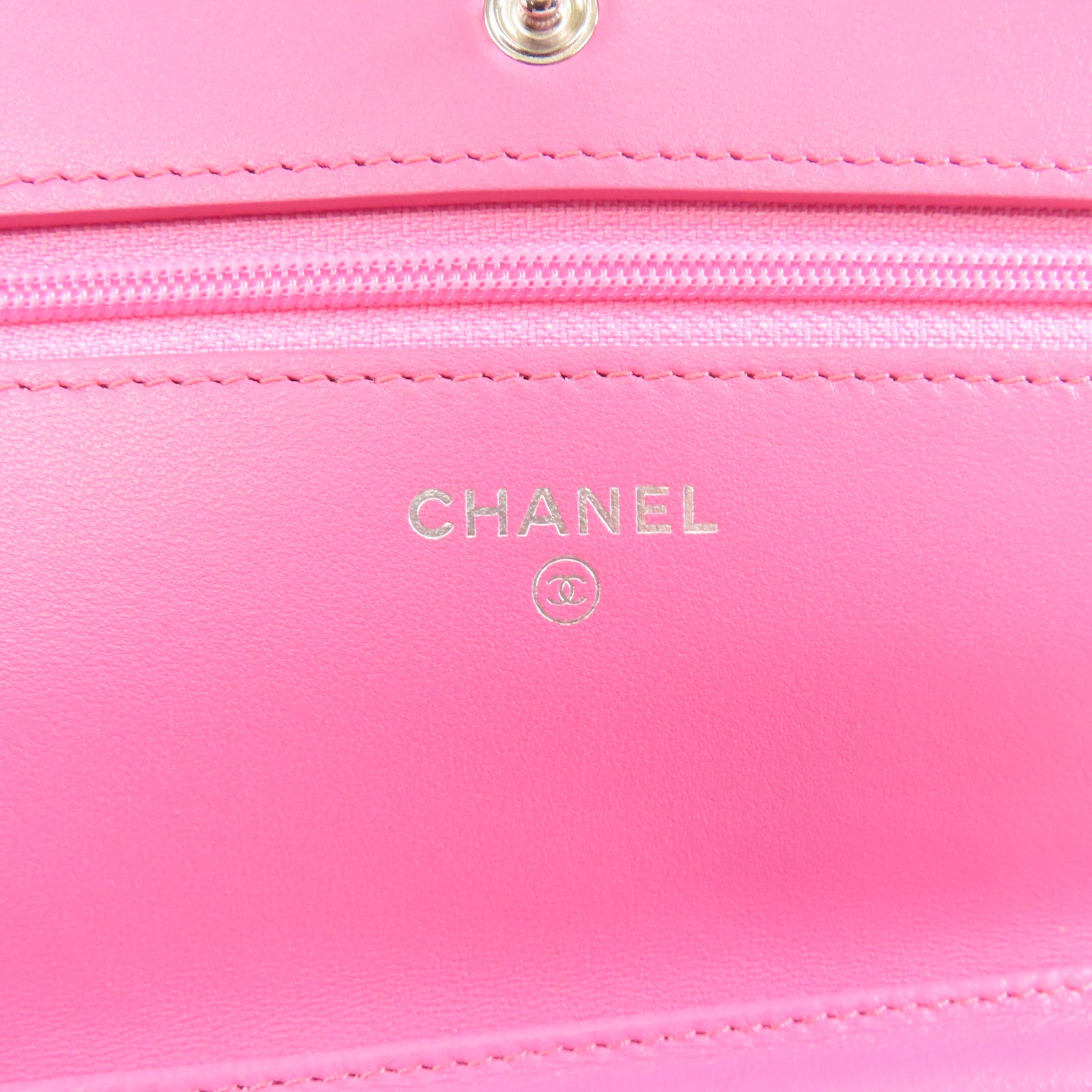 CHANEL 菱格羊皮皮革Wallet On Chain銀扣鏈帶肩背袋粉紅色