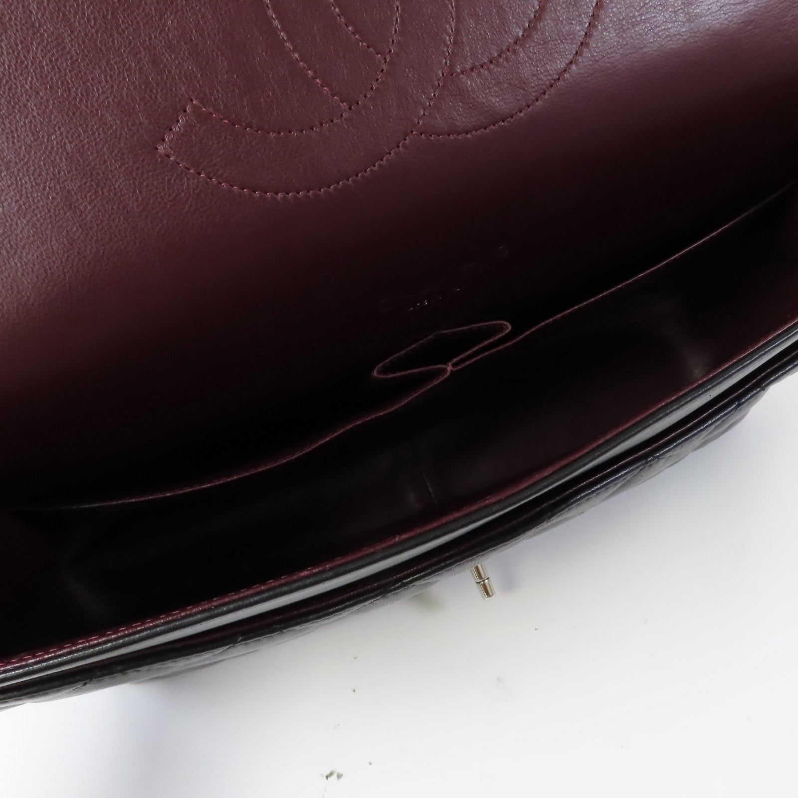 CHANEL 菱格羊皮皮革Maxi Classic Handbag銀扣鏈帶肩背袋黑色
