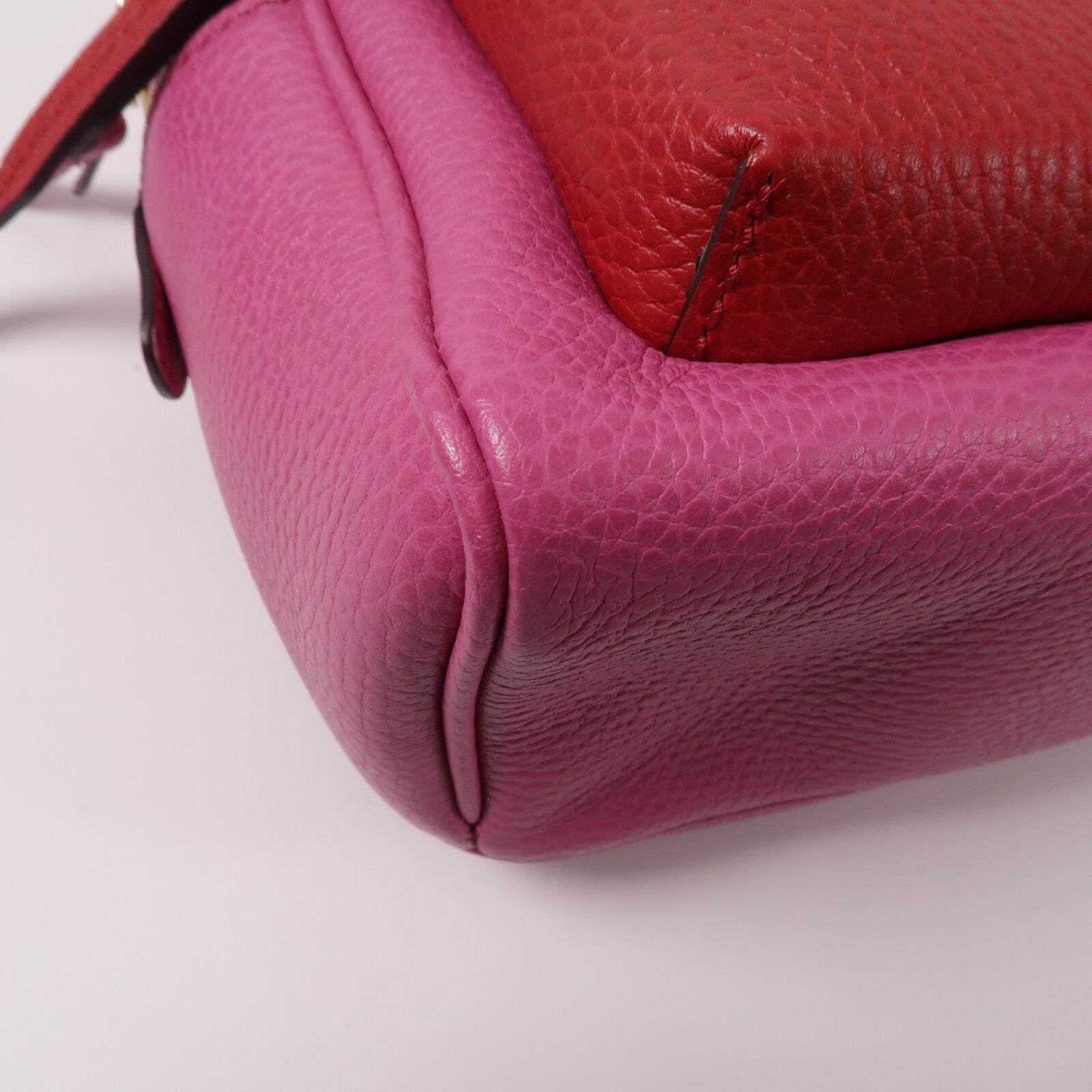 GUCCI 牛皮皮革Backpack背包