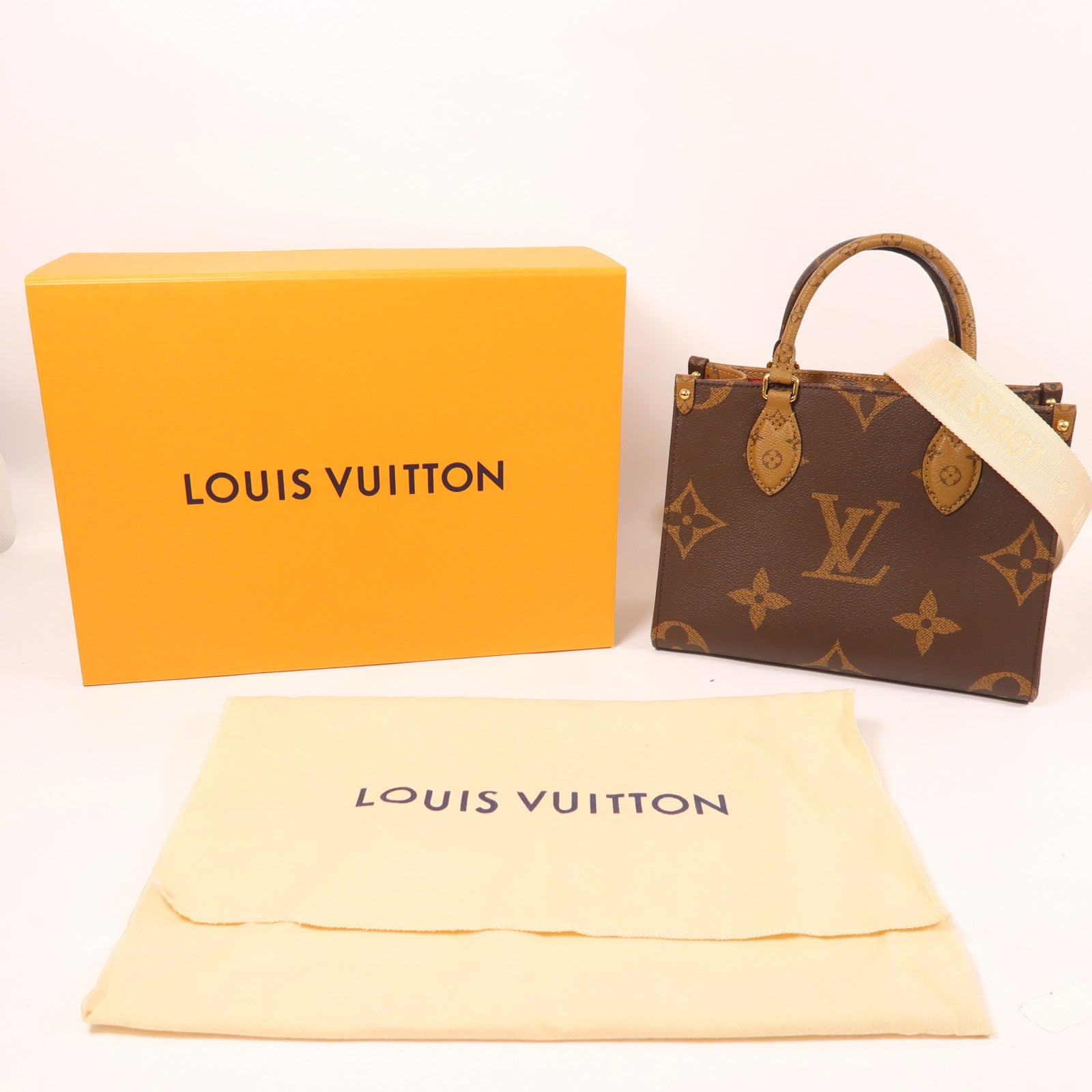 LOUIS VUITTON Monogram Giant OnTheGo PM金扣手挽肩背兩用袋棕色