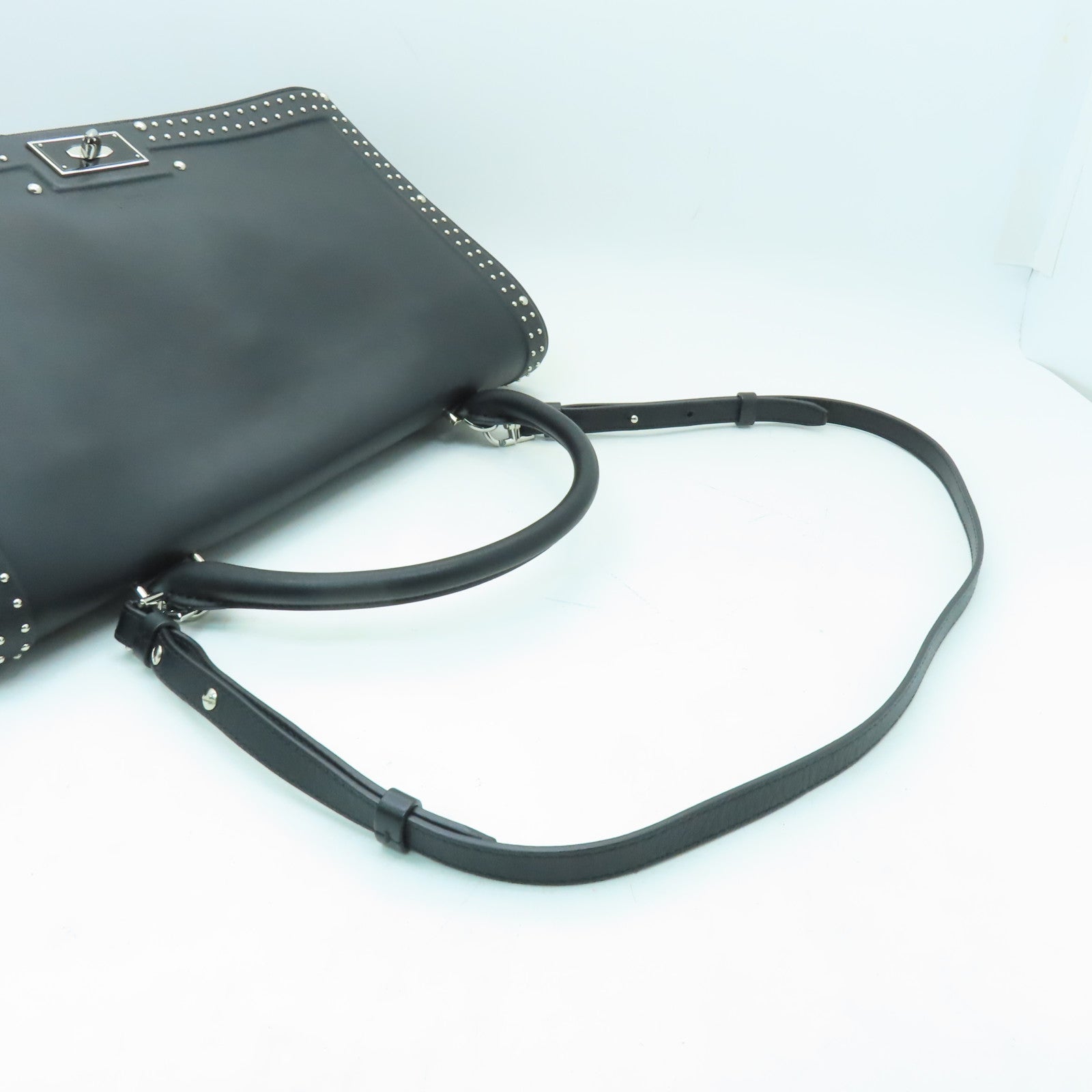 GIVENCHY 【激減優惠】牛皮皮革2way Shoulder Bag銀扣手挽肩背兩用袋黒色